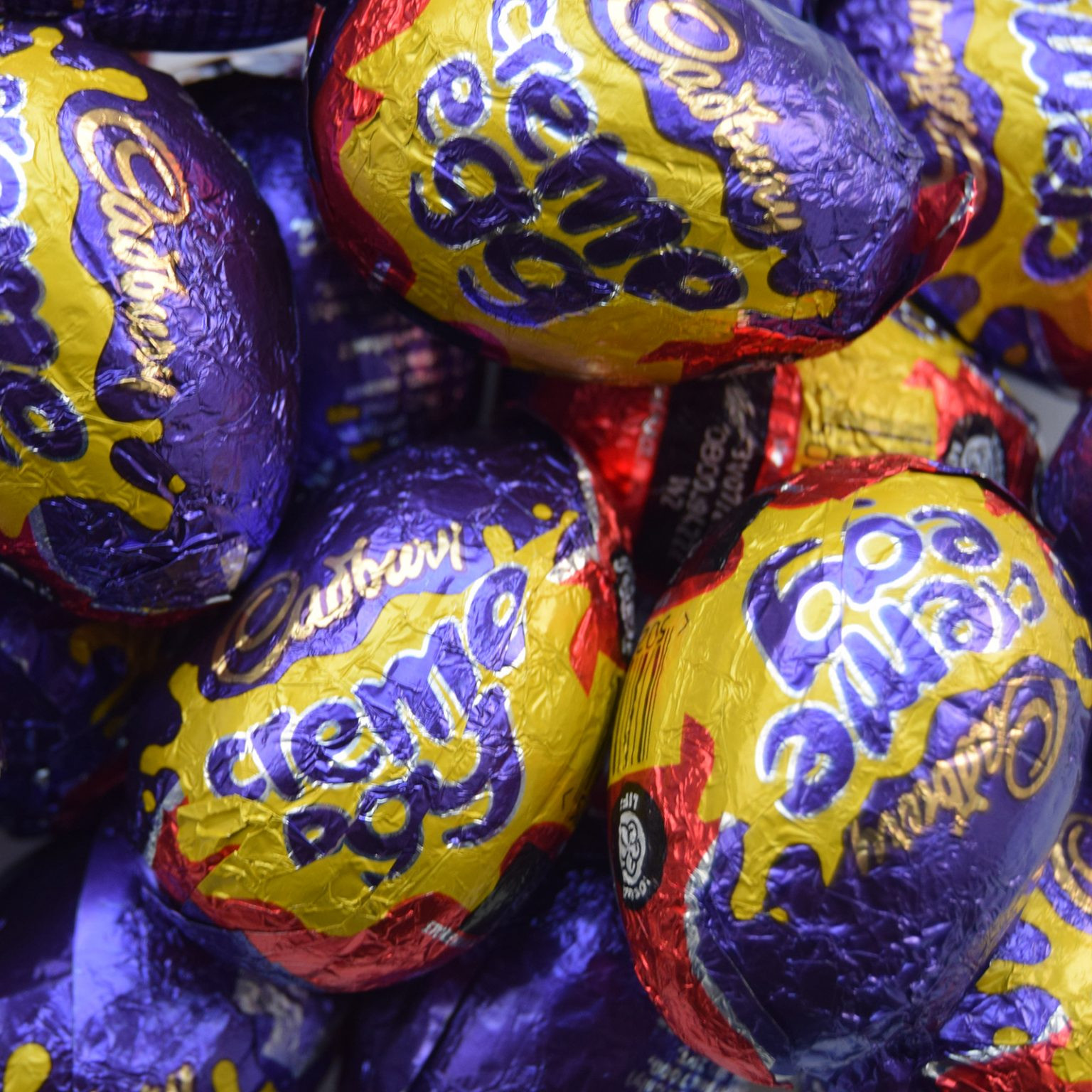 Cadbury Screme Egg Lovely Cadbury Creme Egg Sweet Treats Direct