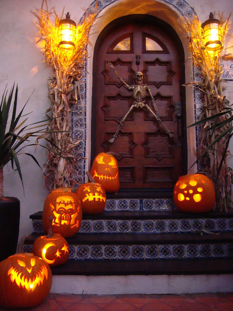 Cool Halloween Decorations Elegant 125 Cool Outdoor Halloween Decorating Ideas Digsdigs