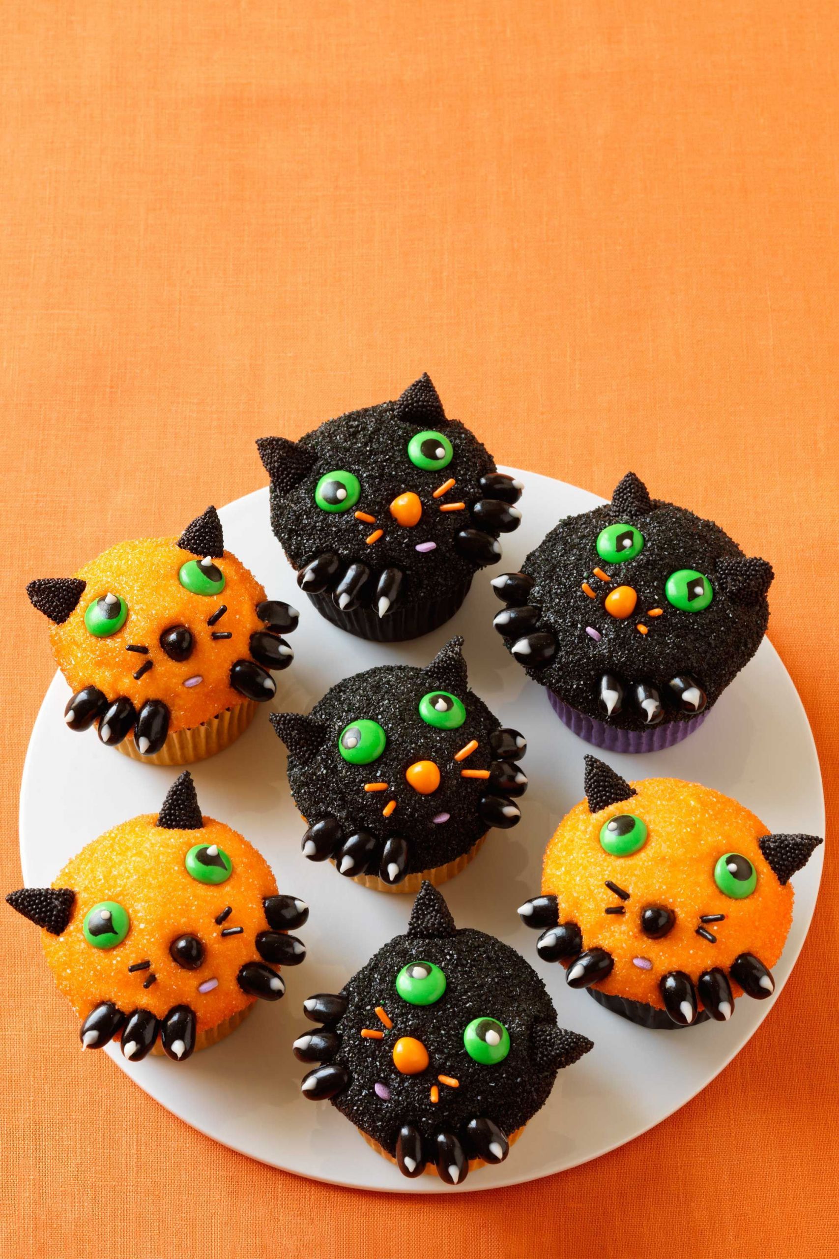 Cute Halloween Cupcakes Fresh 30 Cute &amp; Creepy Halloween Cupcake Recipes