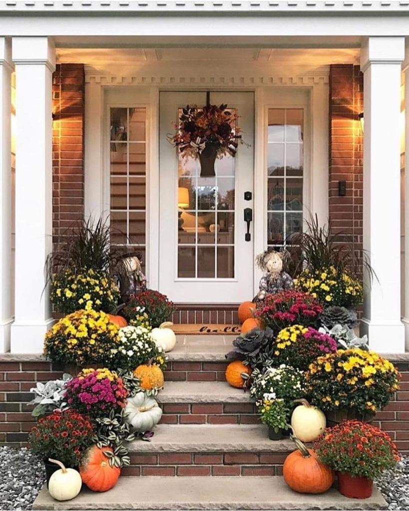 Decorating Porch with Pumpkins Inspirational 30 Fall Porch Decor with Pumpkins Decoomo