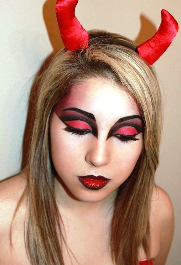 Devil Face Makeup Inspirational 20 Devil Halloween Makeup Ideas for Women Flawssy