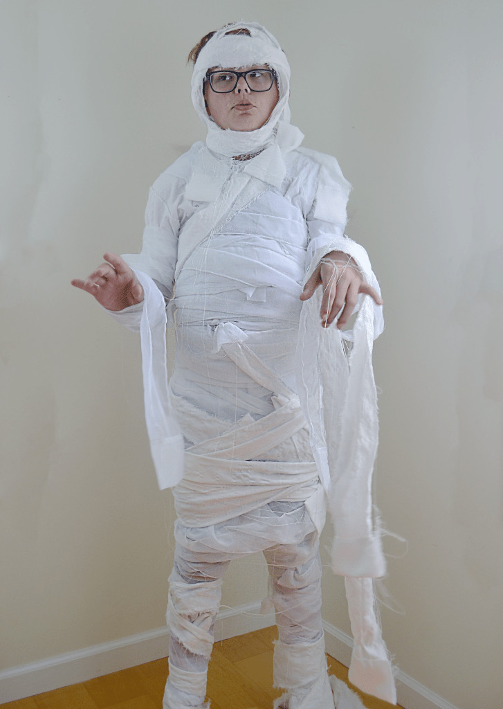 Diy Mummy Costume Best Of Diy Mummy Costume A Simple Tutorial From Nelliebellie