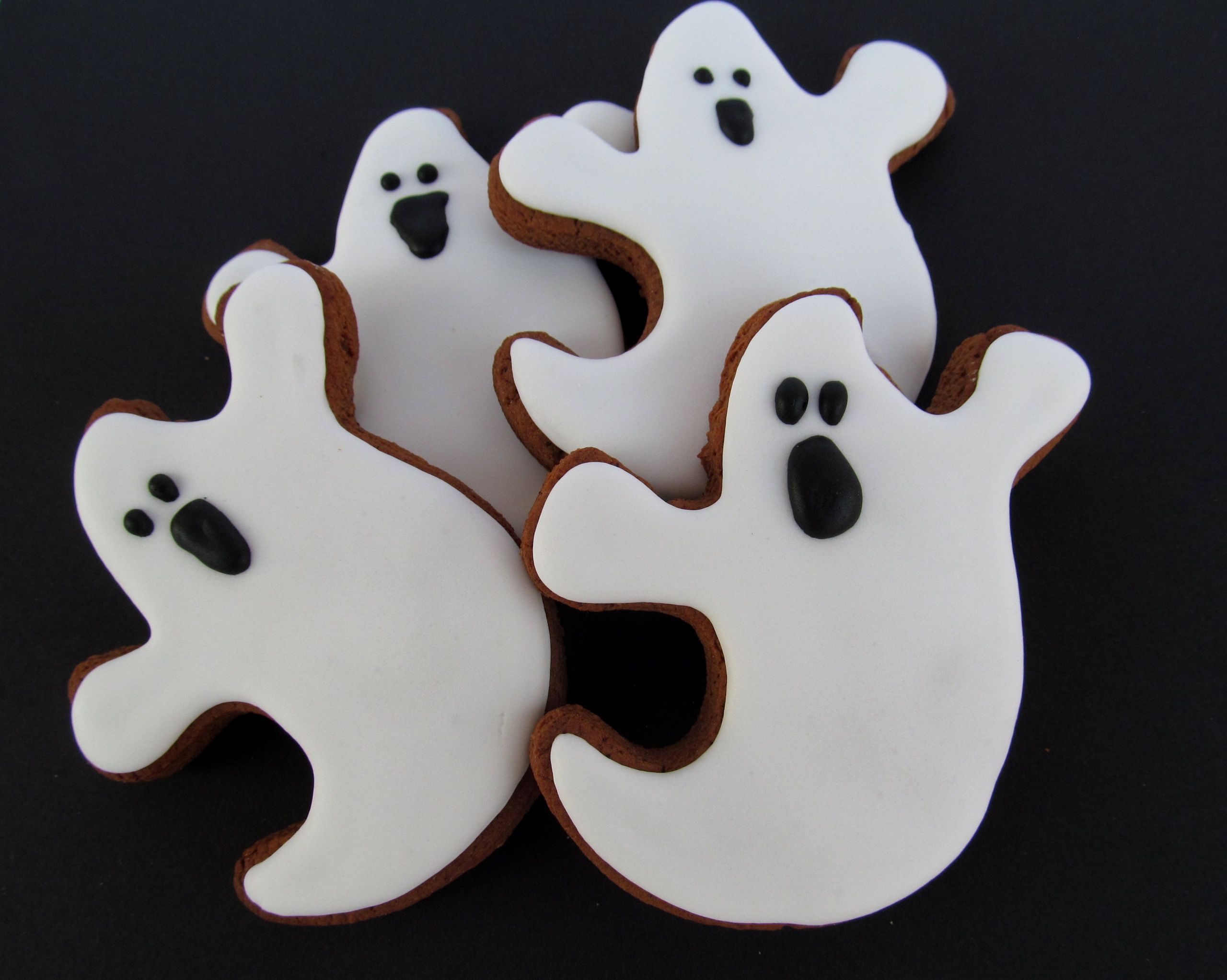 Ghost Halloween Cookies Fresh Halloween Ghosts Cookies Halloween Eve Halloween Sweets Halloween