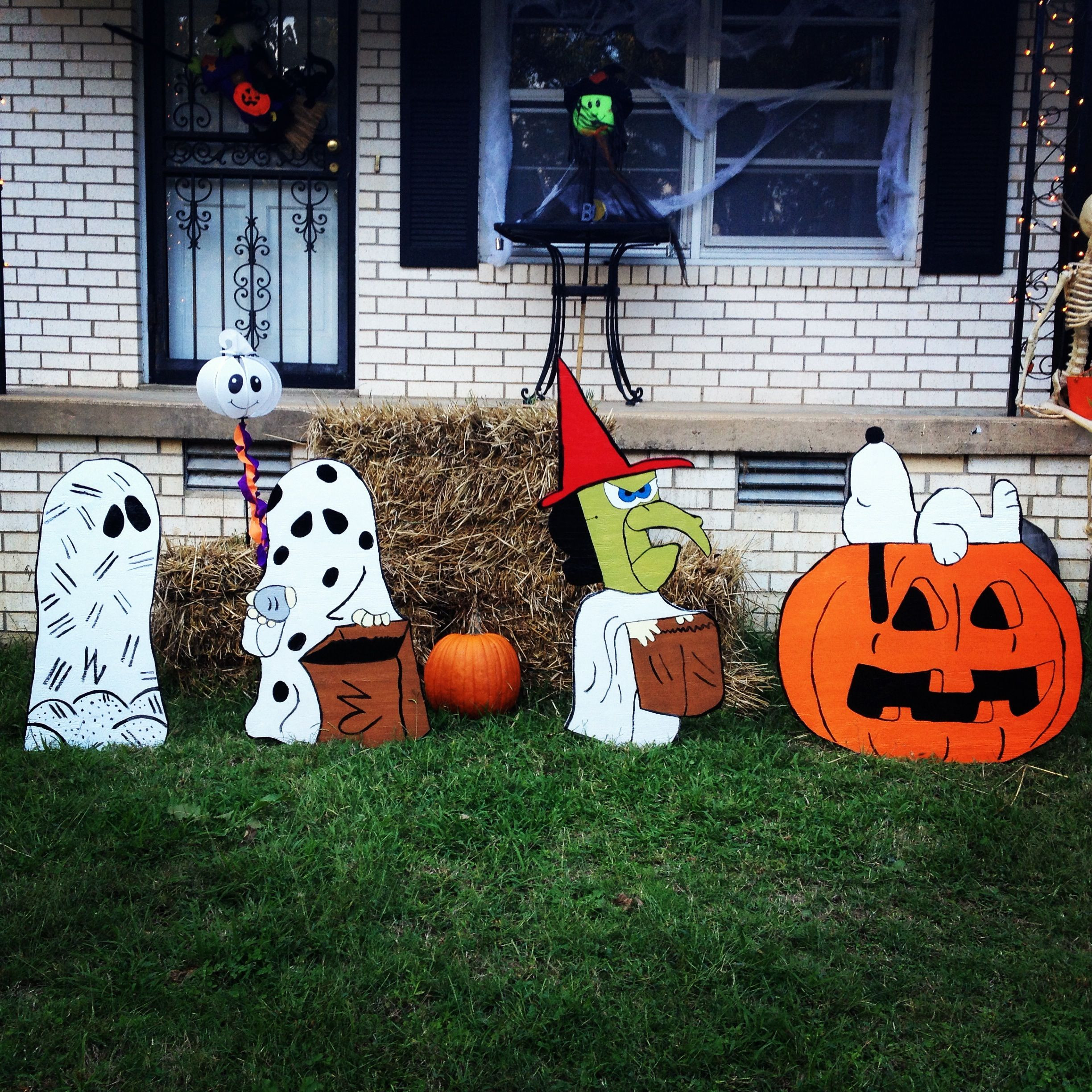 Great Pumpkin Decorations Awesome Our &quot;it S the Great Pumpkin Charlie Brown&quot; Yard Art We Made