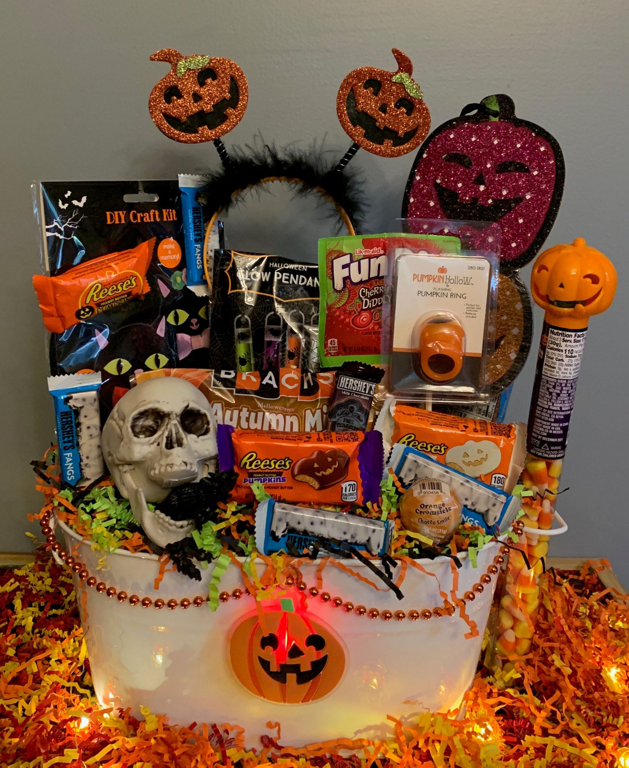 Halloween Basket Gifts Elegant Halloween Gift Basket Halloween Boo Basket Trick or Treat Basket Spooky