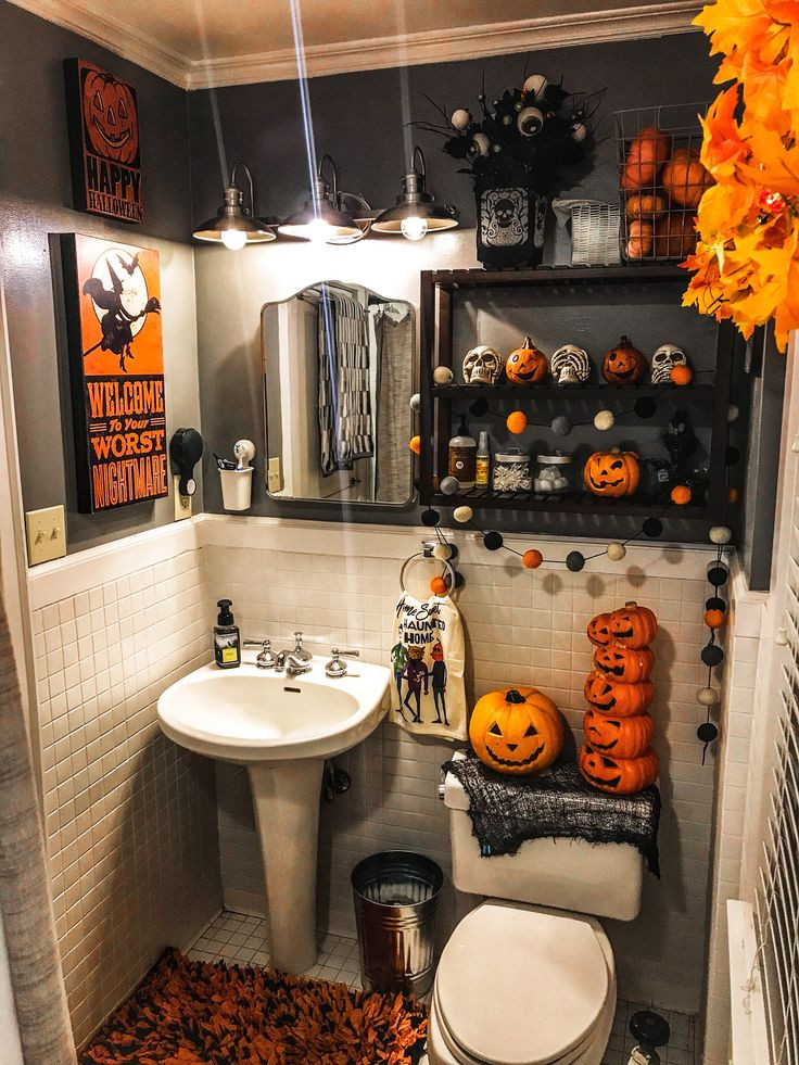 Halloween Bathroom Decor Luxury A Bathroom Decorated for Halloween with Pumpkins and Decorations