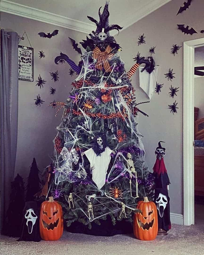 Halloween Christmas Tree Awesome 25 Halloween Trees that Will Convince You to Put Your Christmas Tree Up