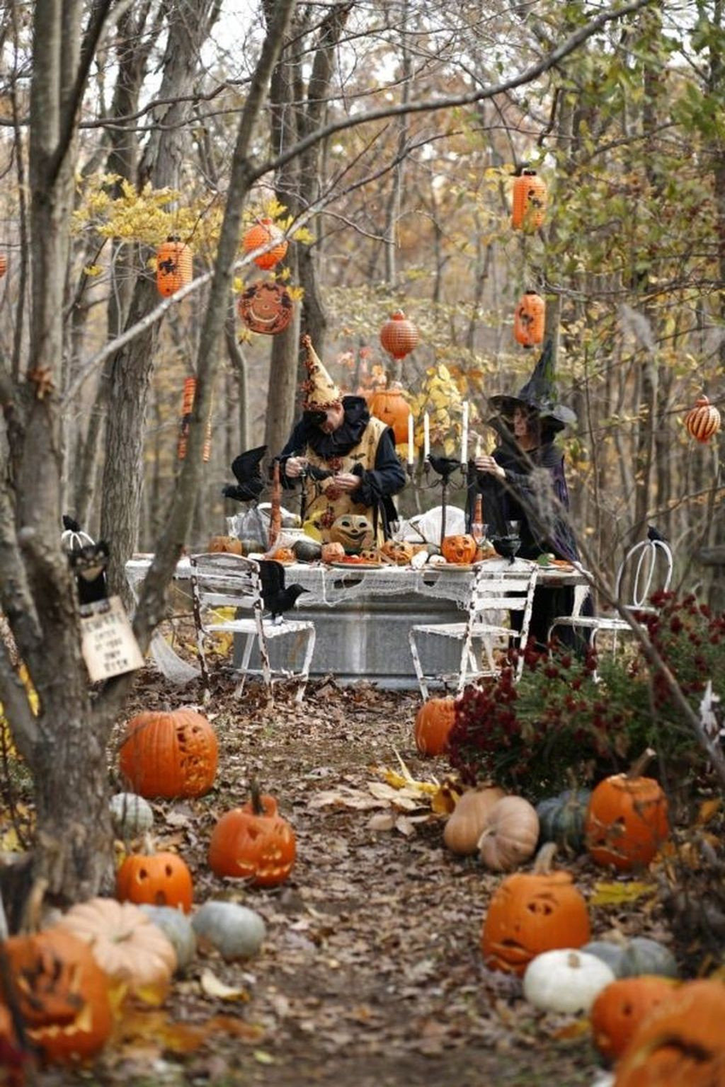 Halloween Garden Decorations Inspirational 35 the Best Halloween Garden Decor Ideas Magzhouse