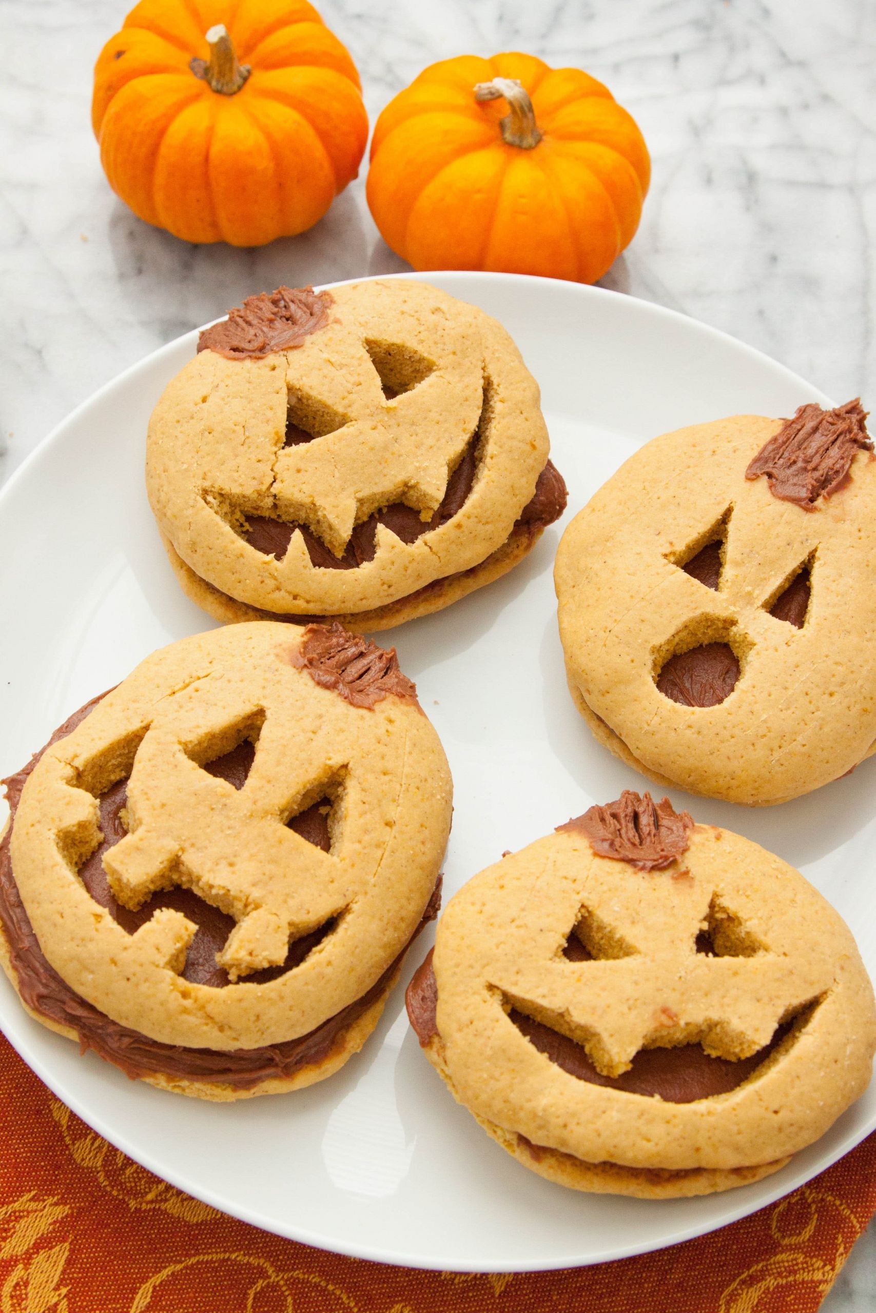 Halloween Pumpkin Cookies Awesome How to Make Halloween Pumpkin Cookies