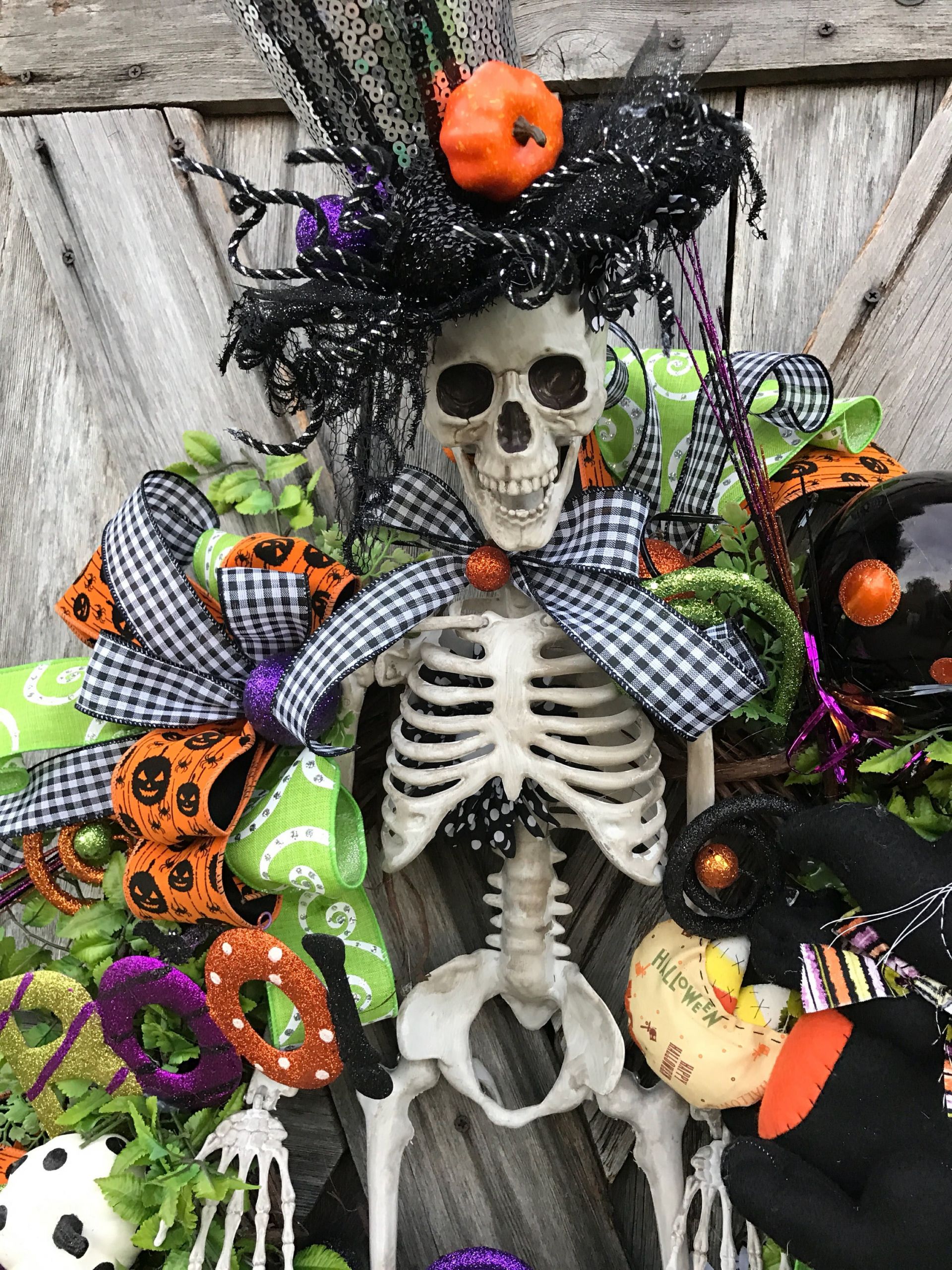 Halloween Skeleton Decorations New Mr Bones Skeleton Wreath Skeleton Decor Halloween Wreath Halloween