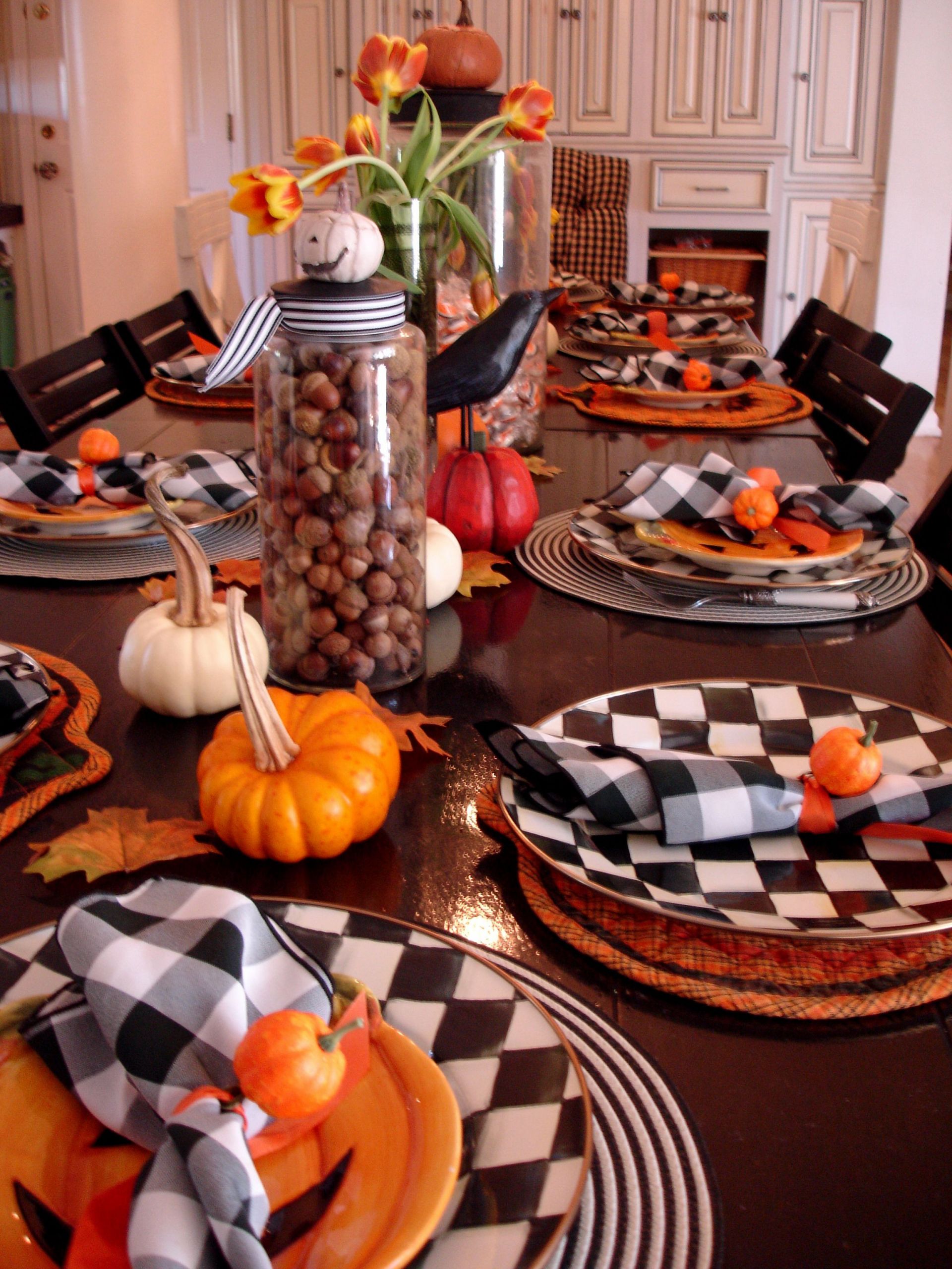 Halloween Table Set Up Awesome Halloween Table Setting