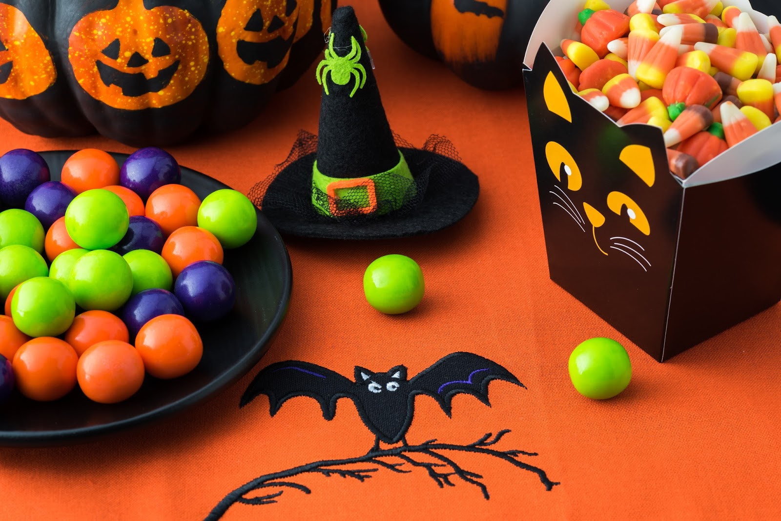 Halloween theme Candy New How to Create A Halloween themed Sweet Candy Buffet