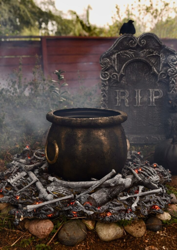 Halloween Witch Cauldron Unique How to Make A Realistic Witches Cauldron From A Plastic E