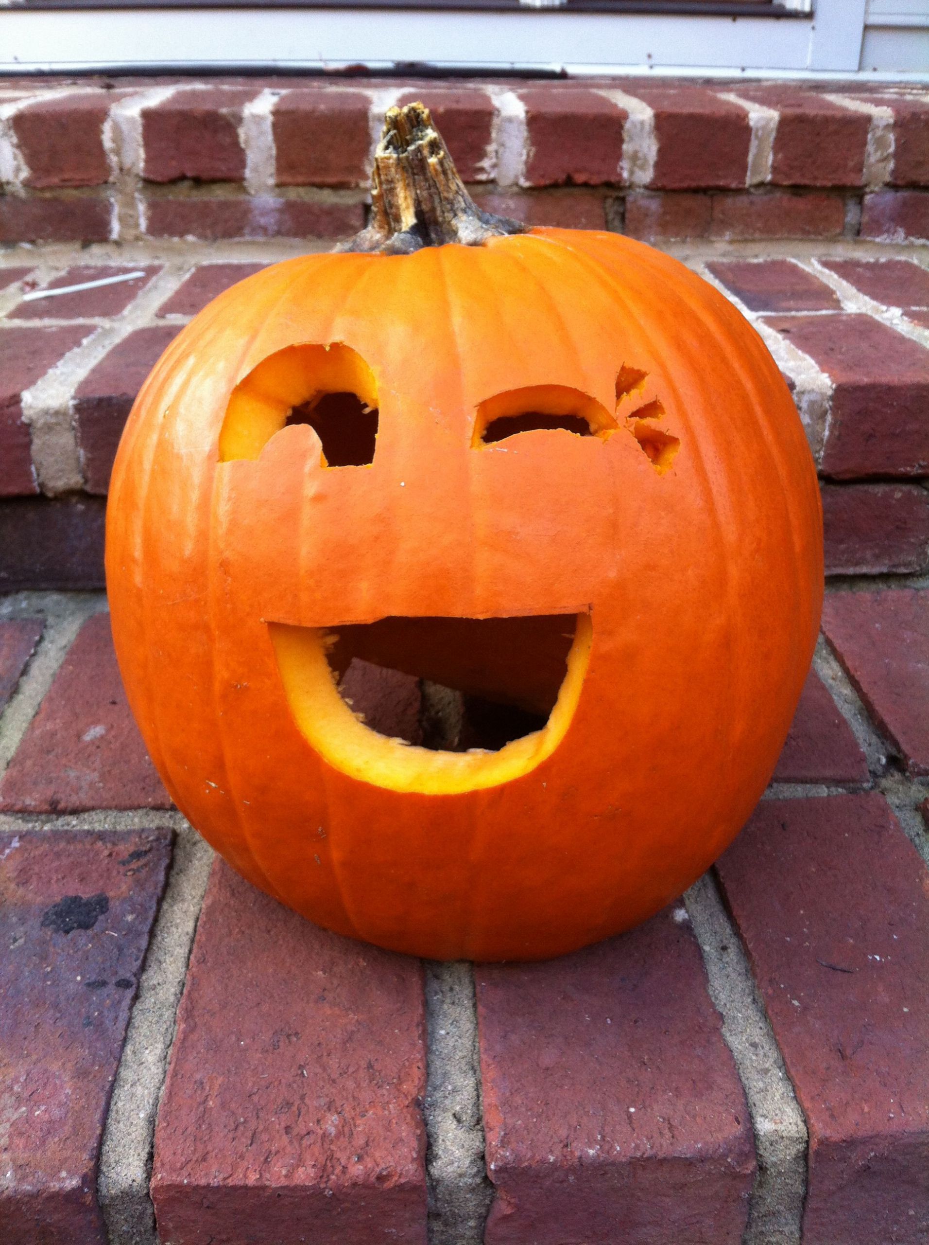 Happy Carved Pumpkin Faces Elegant 30 Pumpkin Happy Faces to Carve – Homedecorish