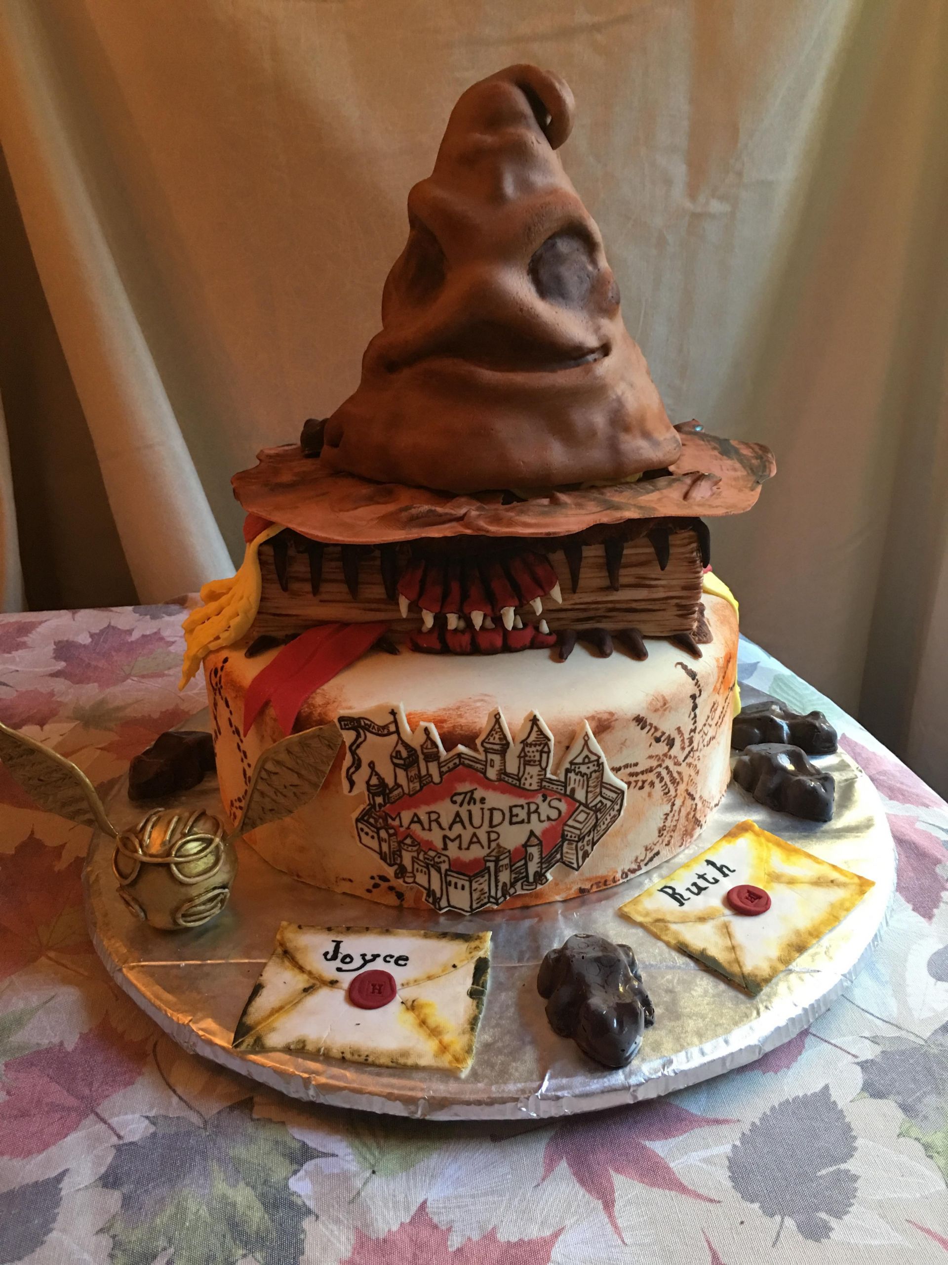 Harry Birthday Cake Fresh [homemade] Harry Potter Birthday Cake with butter Beer Cake and Icing