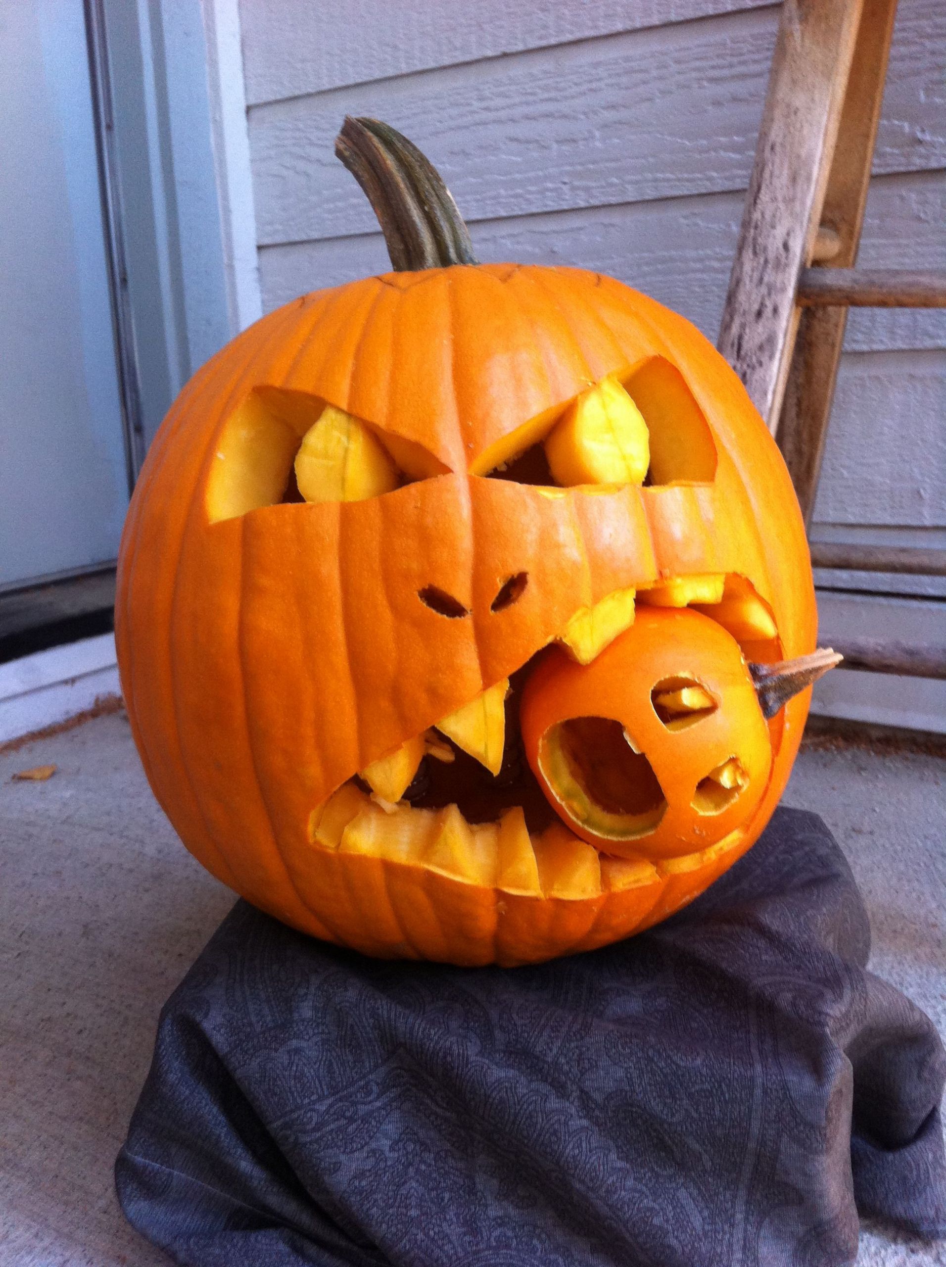 Little Pumpkin Carvings Inspirational 20 Little Pumpkin Carving Ideas