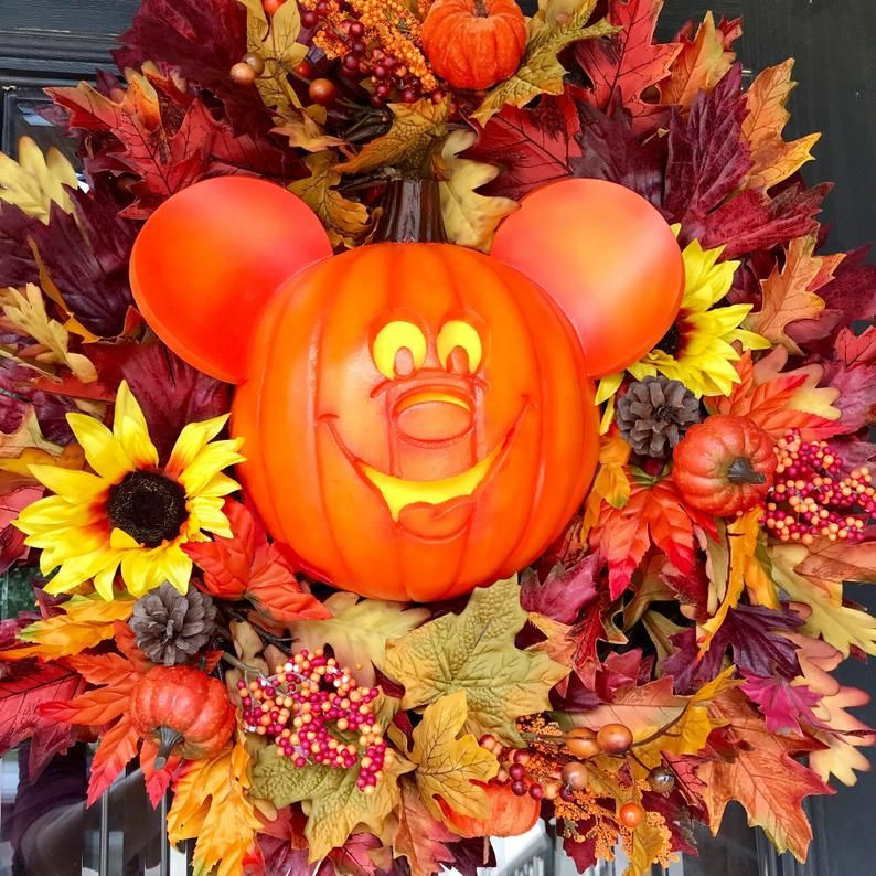 Mickey Mouse Halloween Wreath Best Of Disney Mickey Mouse Light Up Magic Kingdom Wreath Disney Fall