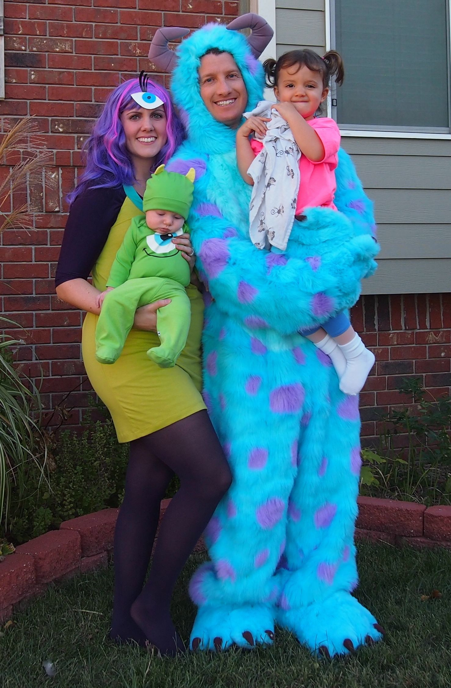 Monsters Inc Halloween Costumes Inspirational Monsters Inc Family Halloween Costume