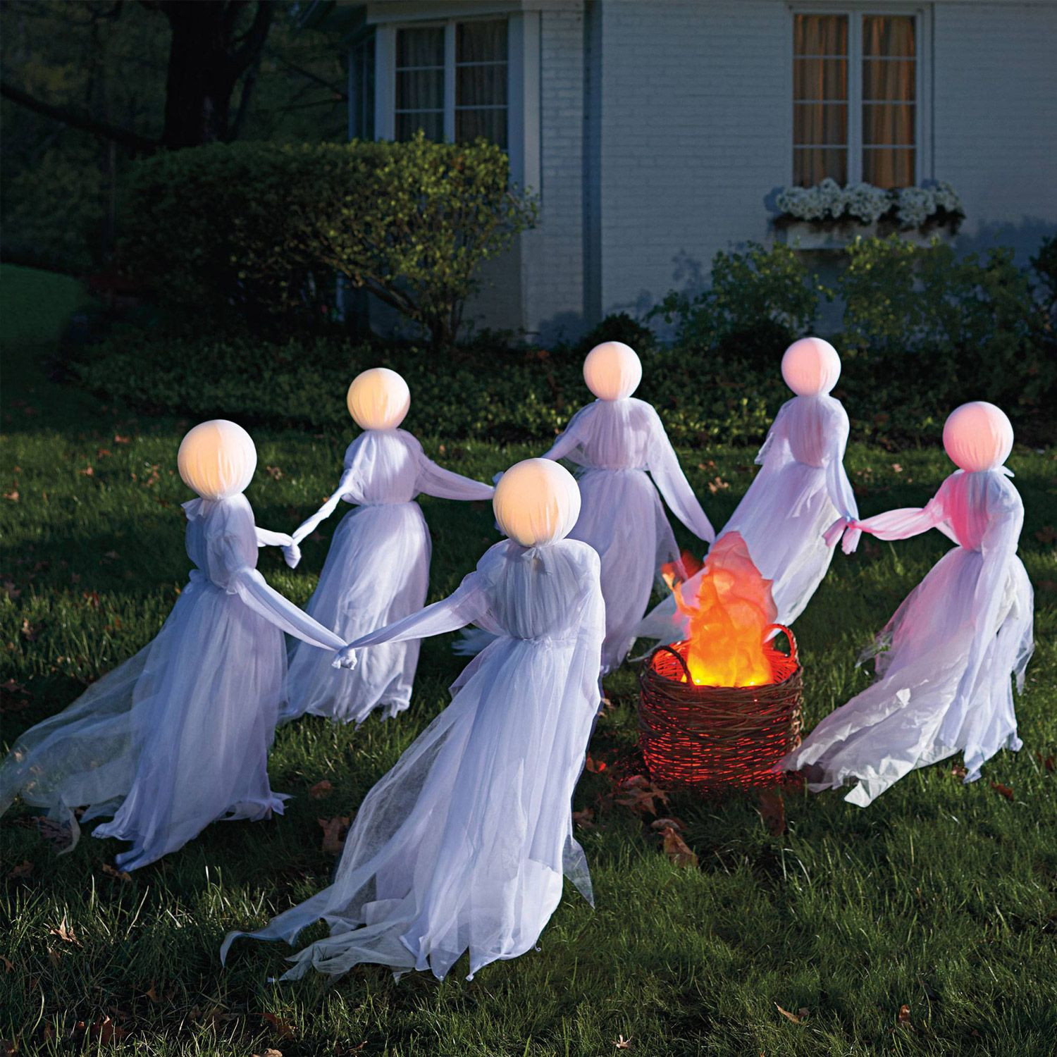 Outdoor Ghosts Halloween Decorations Awesome 20 Diy Ghost Decorations for Yard – Decoomo