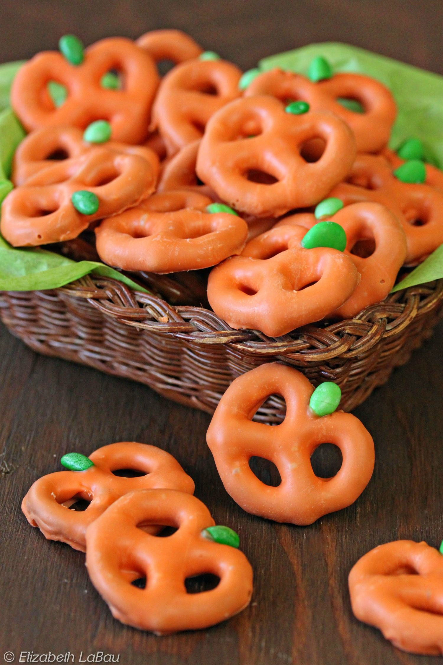 Pinterest Halloween Treats Inspirational Make A Batch Of Pretzel Pumpkins In Just 15 Minutes