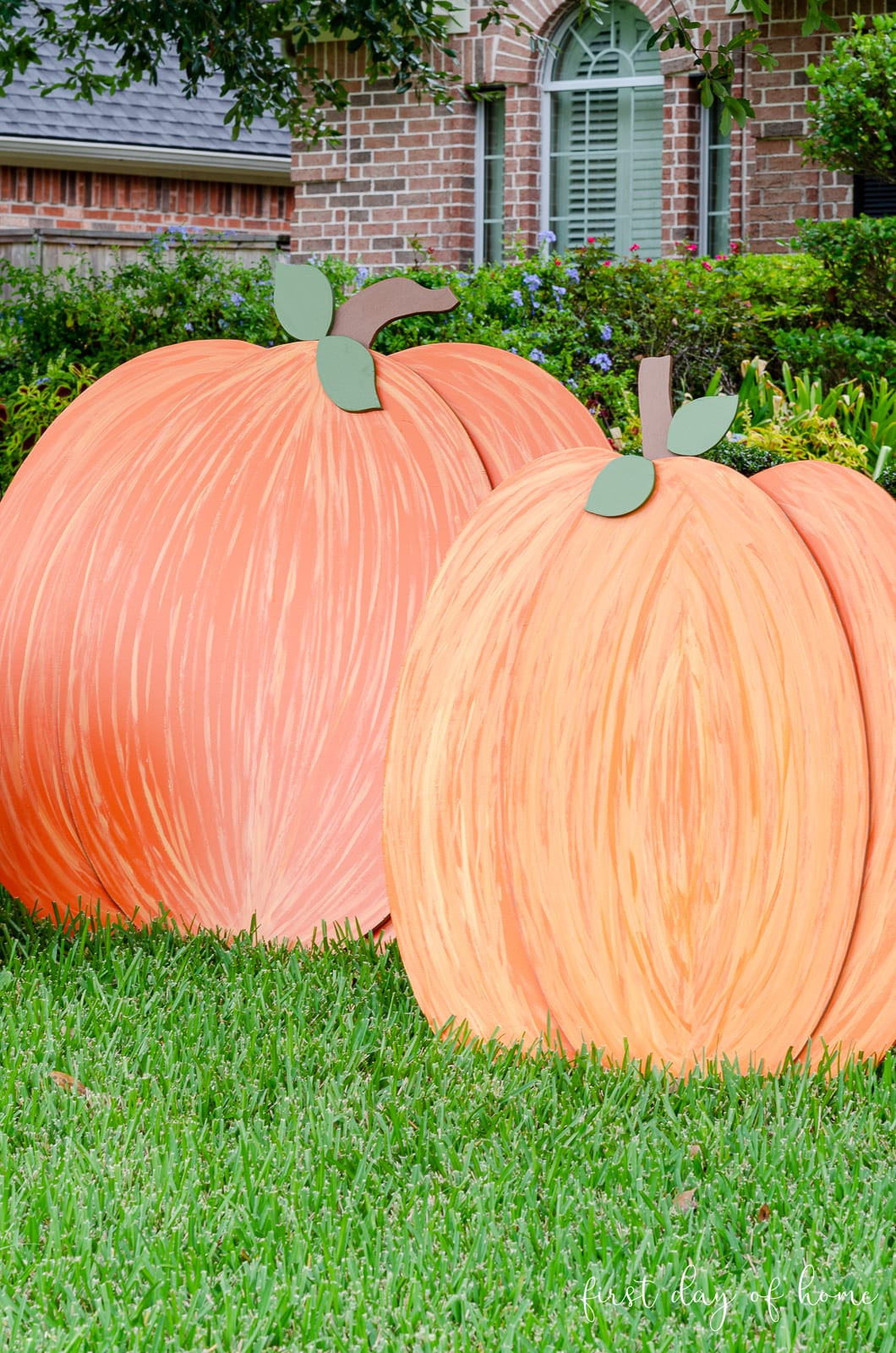 Pumpkin Lawn Decorations Awesome How to Make Wooden Pumpkins for Festive Yard Art 2024