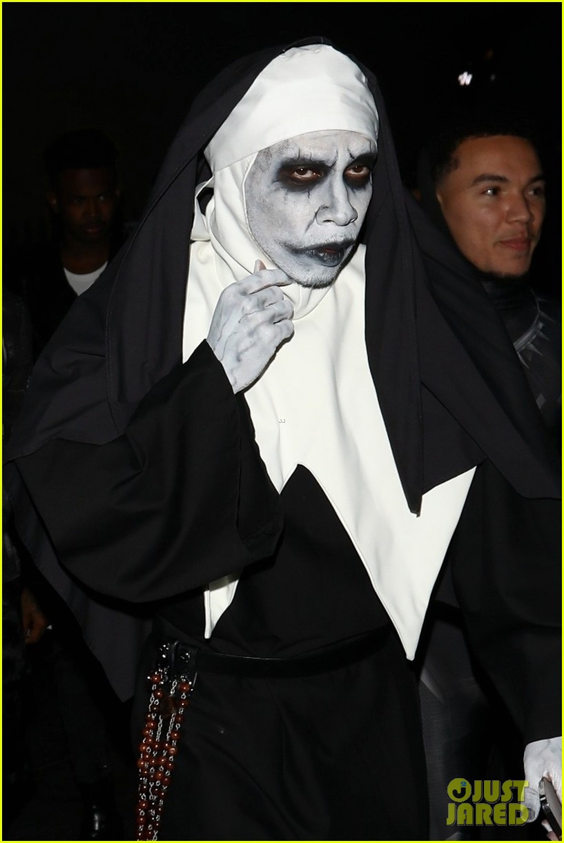 Tyga Halloween Costume Luxury Tyga Sports An Evil Nun Costume for Halloween