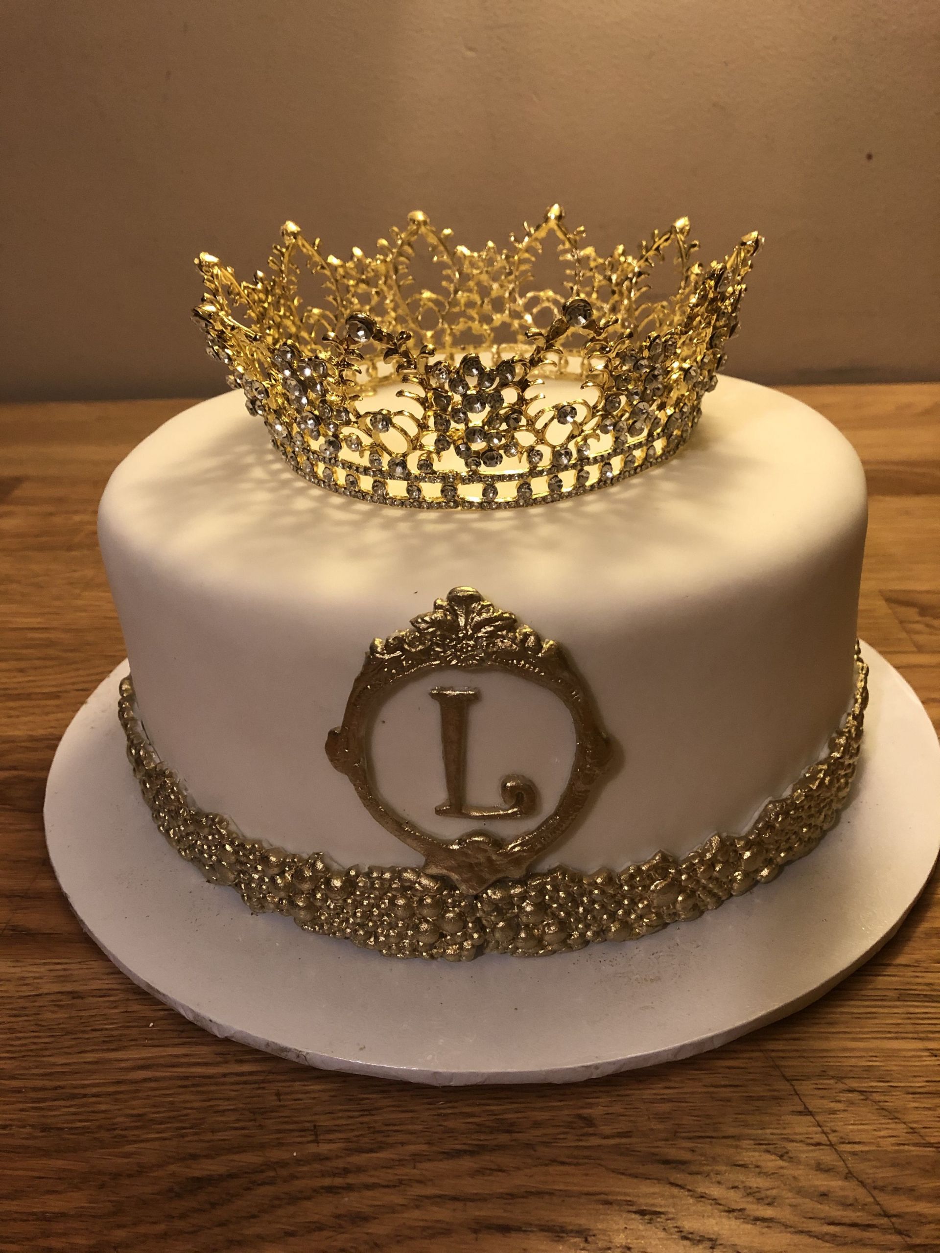 Birthday Crown Cake Best Of Queen theme Bday Cake Vanilla Sponge Cake W buttercream Filling