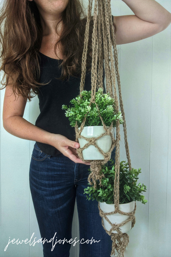 Crochet Plant Hanger Fresh Crochet Plant Hangers Free Tutorial and Pattern Jewels and Jones