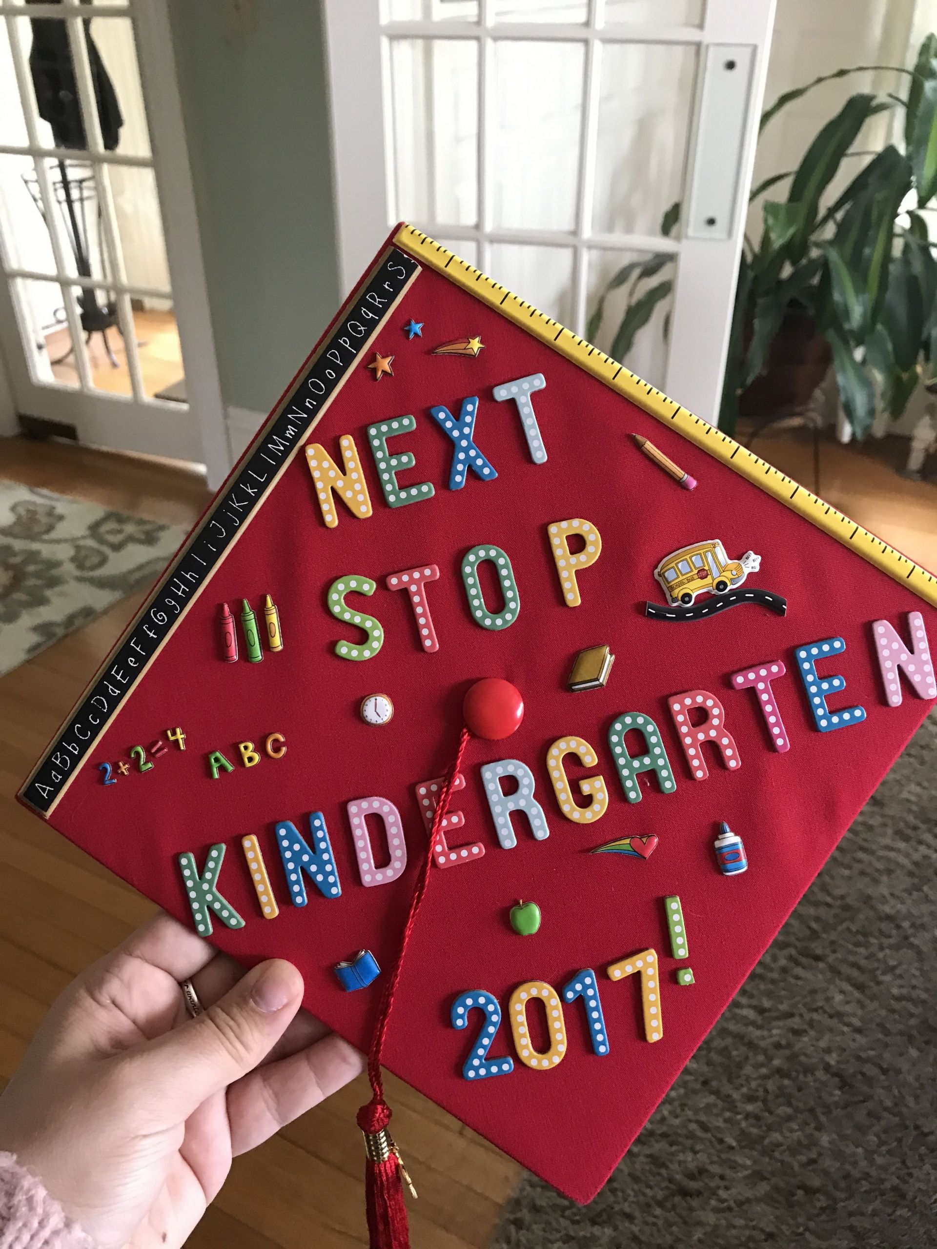 Diy Graduation Caps Inspirational How to Decorate Your Graduation Cap A Step by Step Guide Ihsanpedia