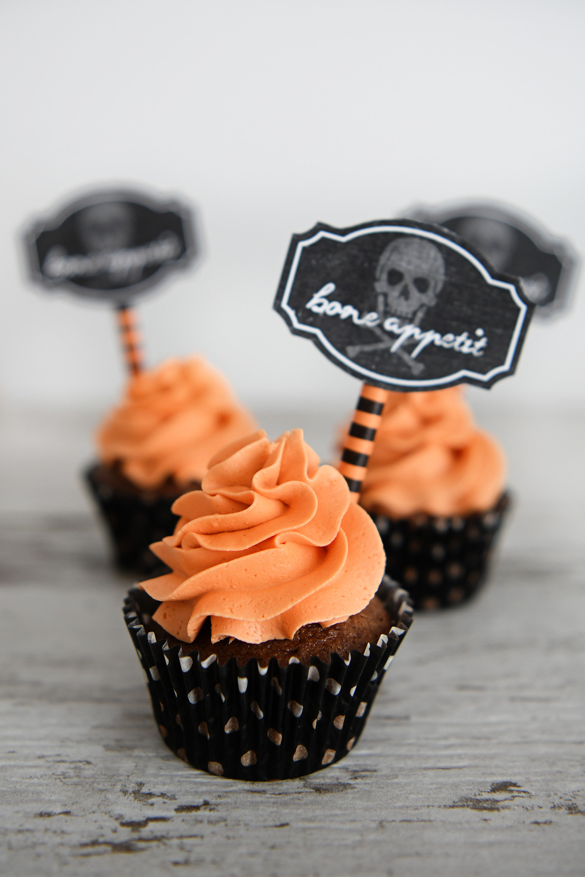 Halloween Cupcake toppers Beautiful Free Halloween Cupcake toppers &amp; Cute Halloween Cupcake Idea Pink