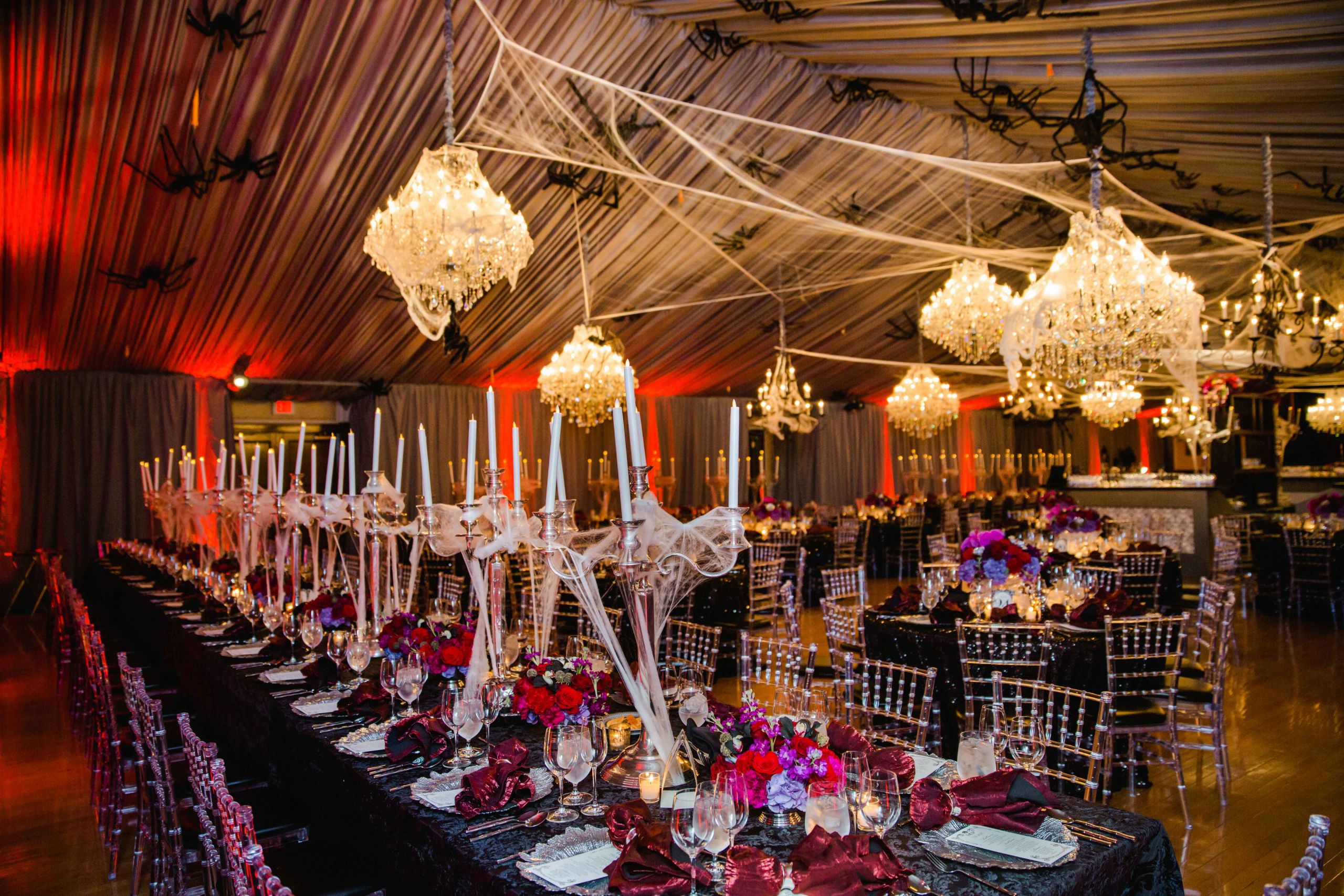 Halloween Wedding Decorations Lovely A Chic and sophisticated Halloween themed Wedding Inside Weddings