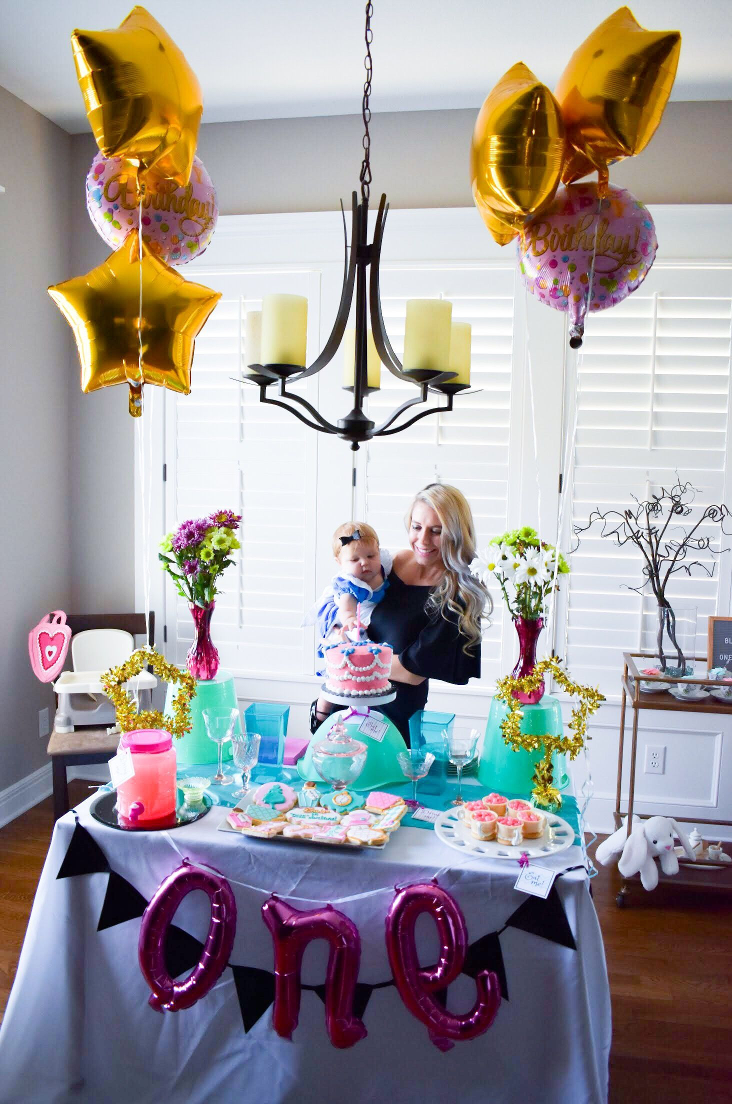 Onederland Birthday theme Luxury Alice In Onederland Birthday Party Alice In Onederland First Birthday