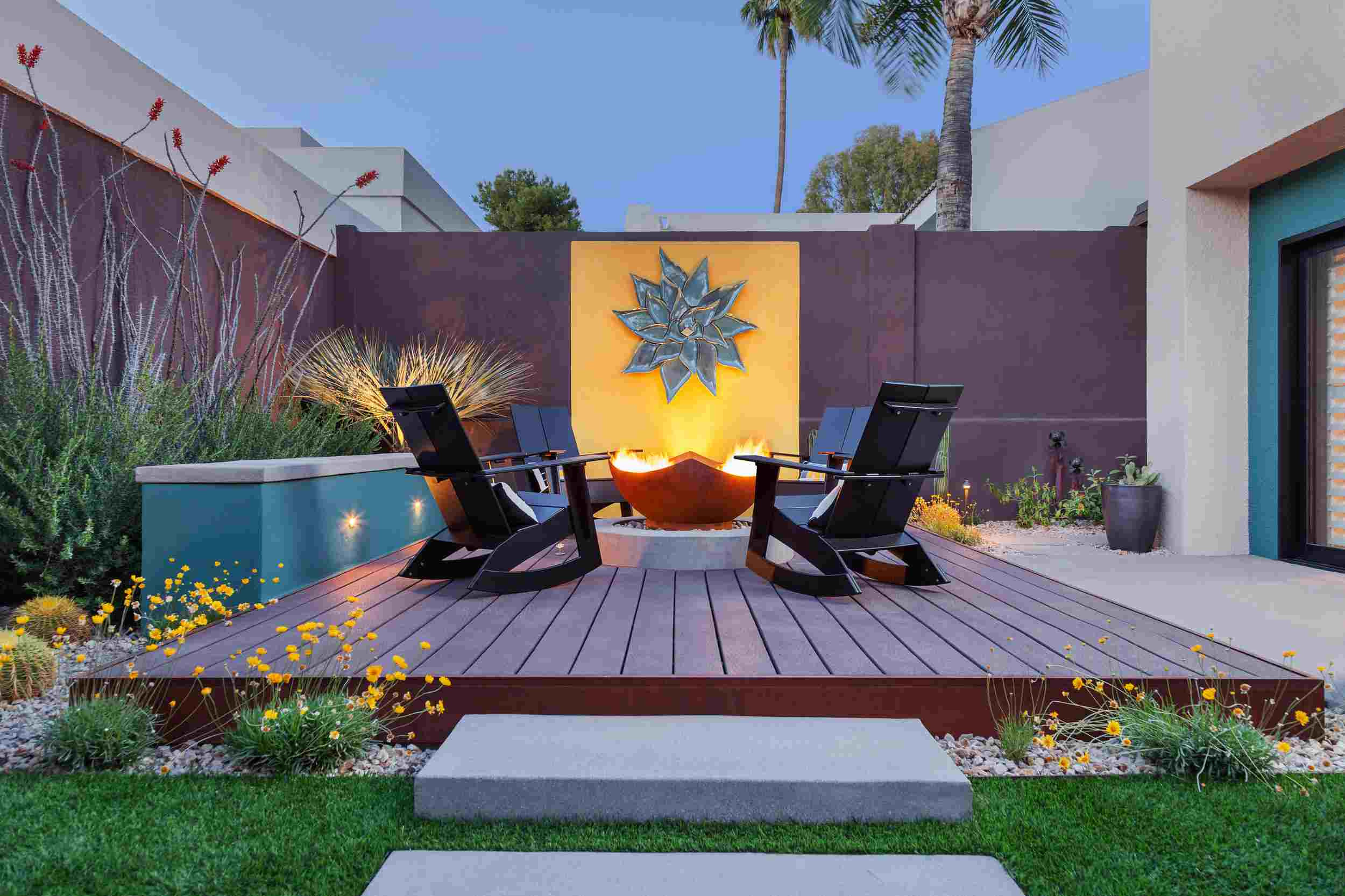 Outside Home Wall Decor Unique 16 Ways to Decorate Your Outdoor Walls for Warm Weather