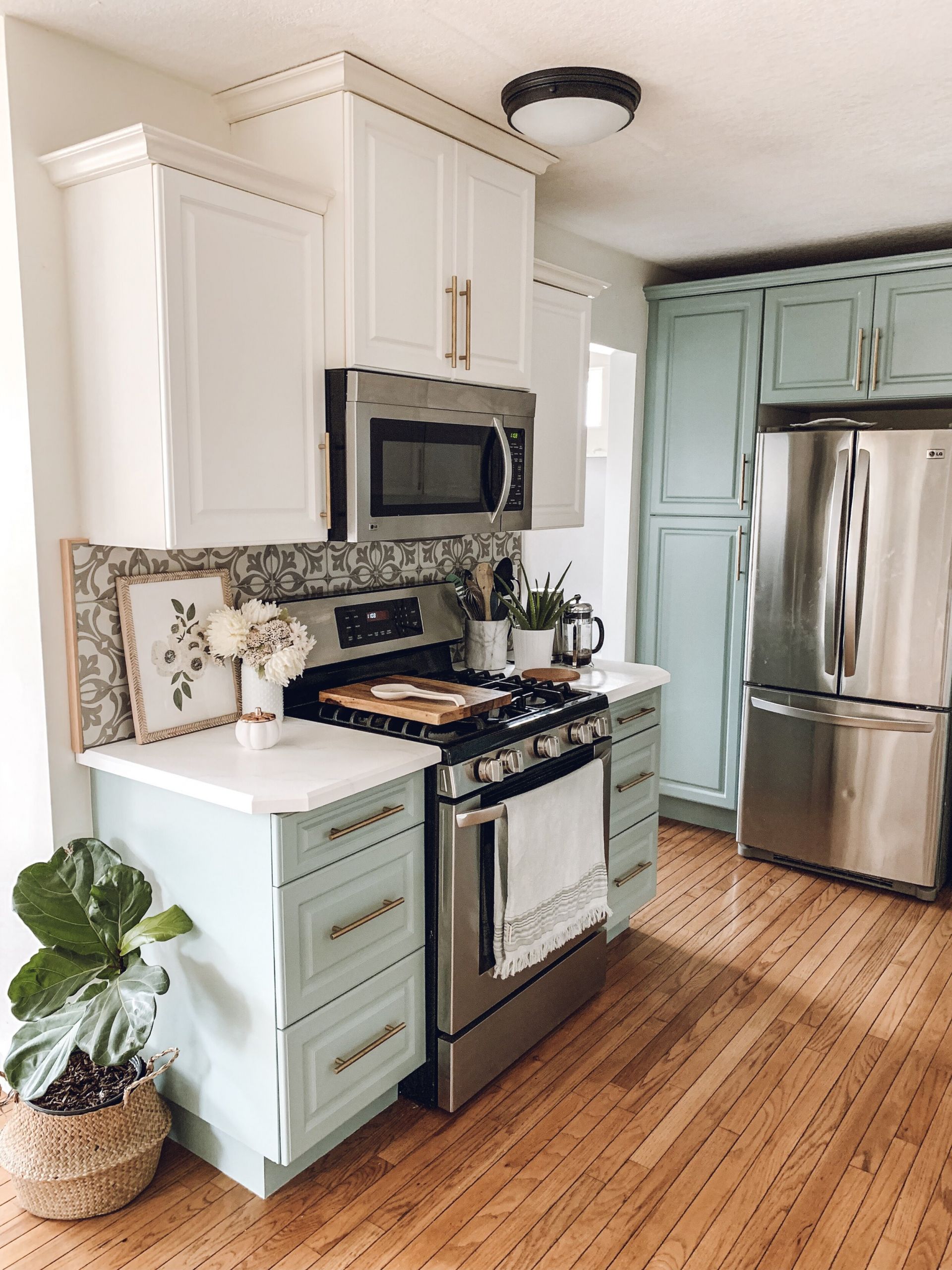 Painted Kitchen Cabinets Diy Unique How to Diy Painted Kitchen Cabinet Tutorial the Beauty Revival