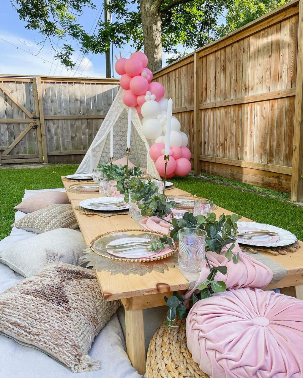 Picnic Birthday Party Awesome How to Throw the Ultimate Birthday Picnic In 2021 with Checklist