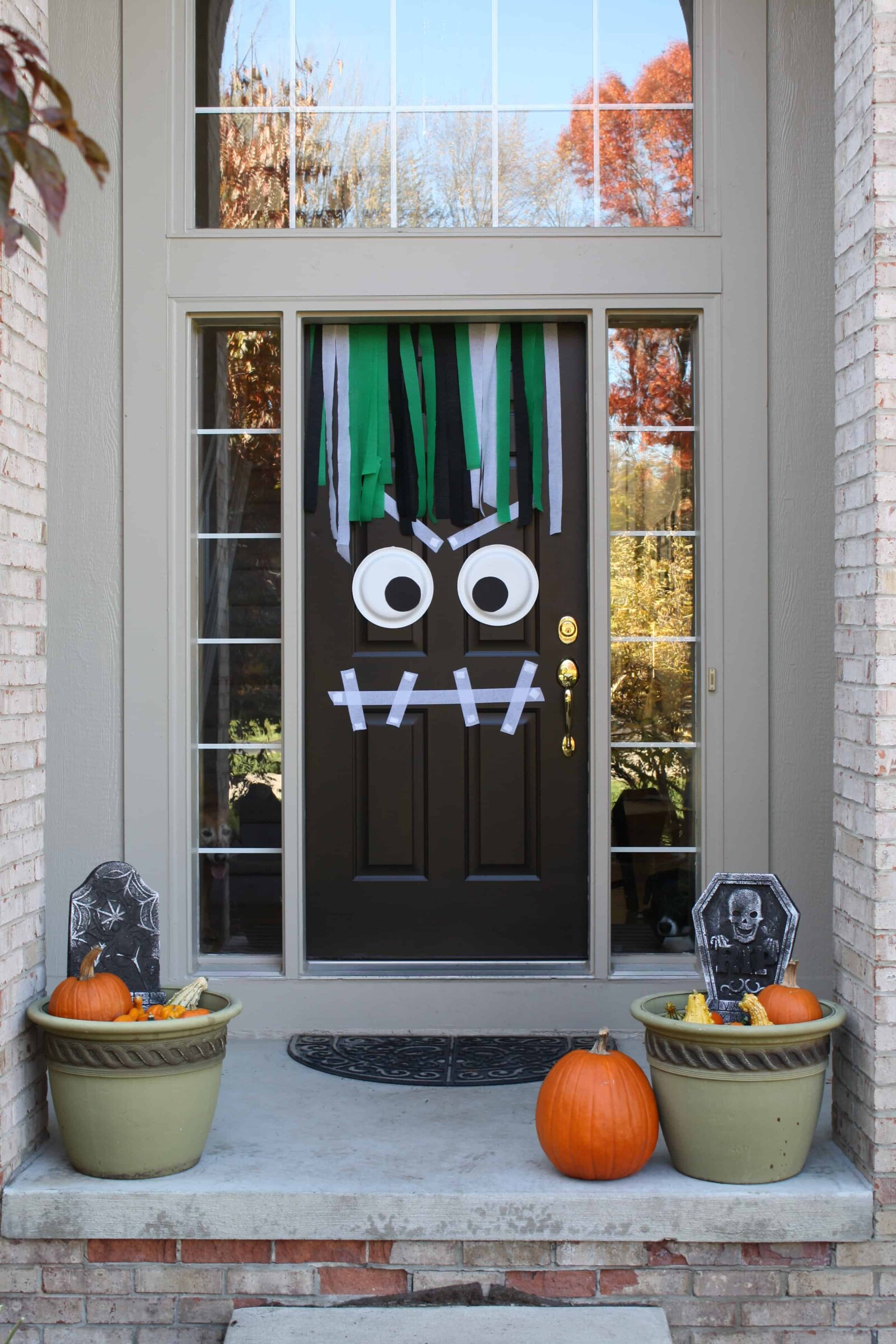 Scary Halloween Door Decorations Inspirational 13 Diy Scary and Fun Halloween Door Decoration Ideas