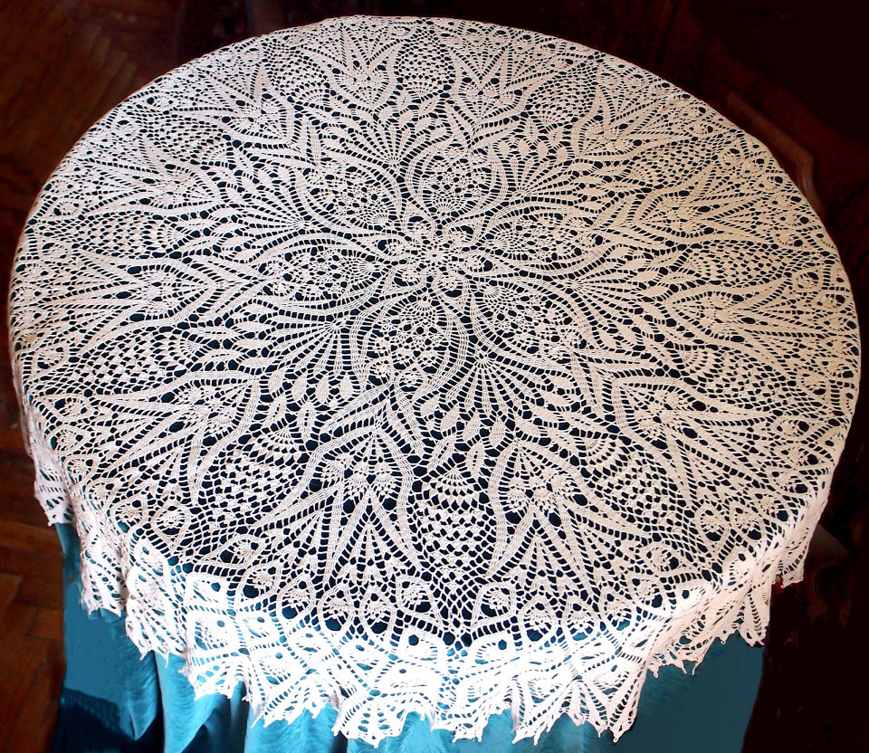 Crochet Tablecloth Patterns Inspirational 25 Free Crochet Tablecloth Patterns Crochet Me