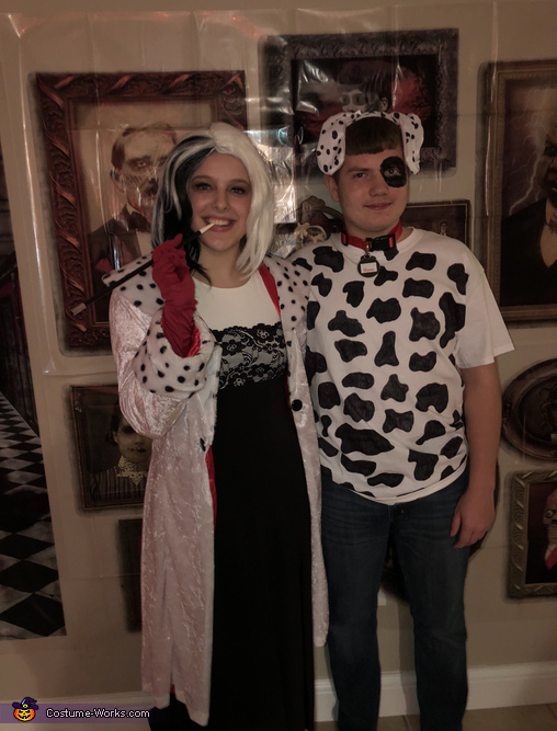 Cruella De Vil and Dalmatian Costume Luxury Cruella De Vil and A Dalmatian Costume