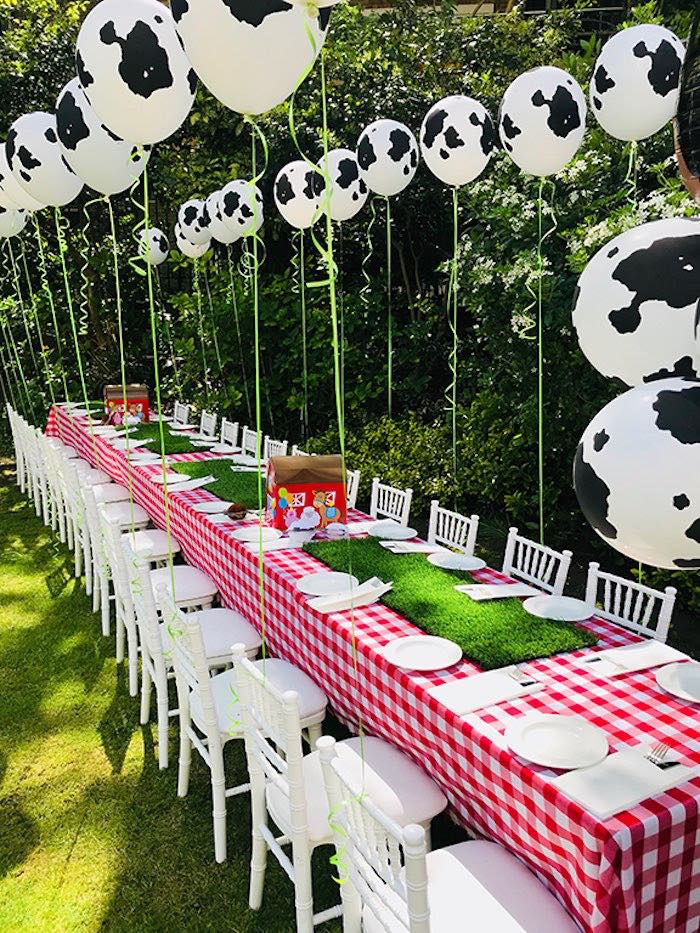 Farm Birthday Party Ideas Awesome Kara S Party Ideas Barnyard Farm Birthday Party