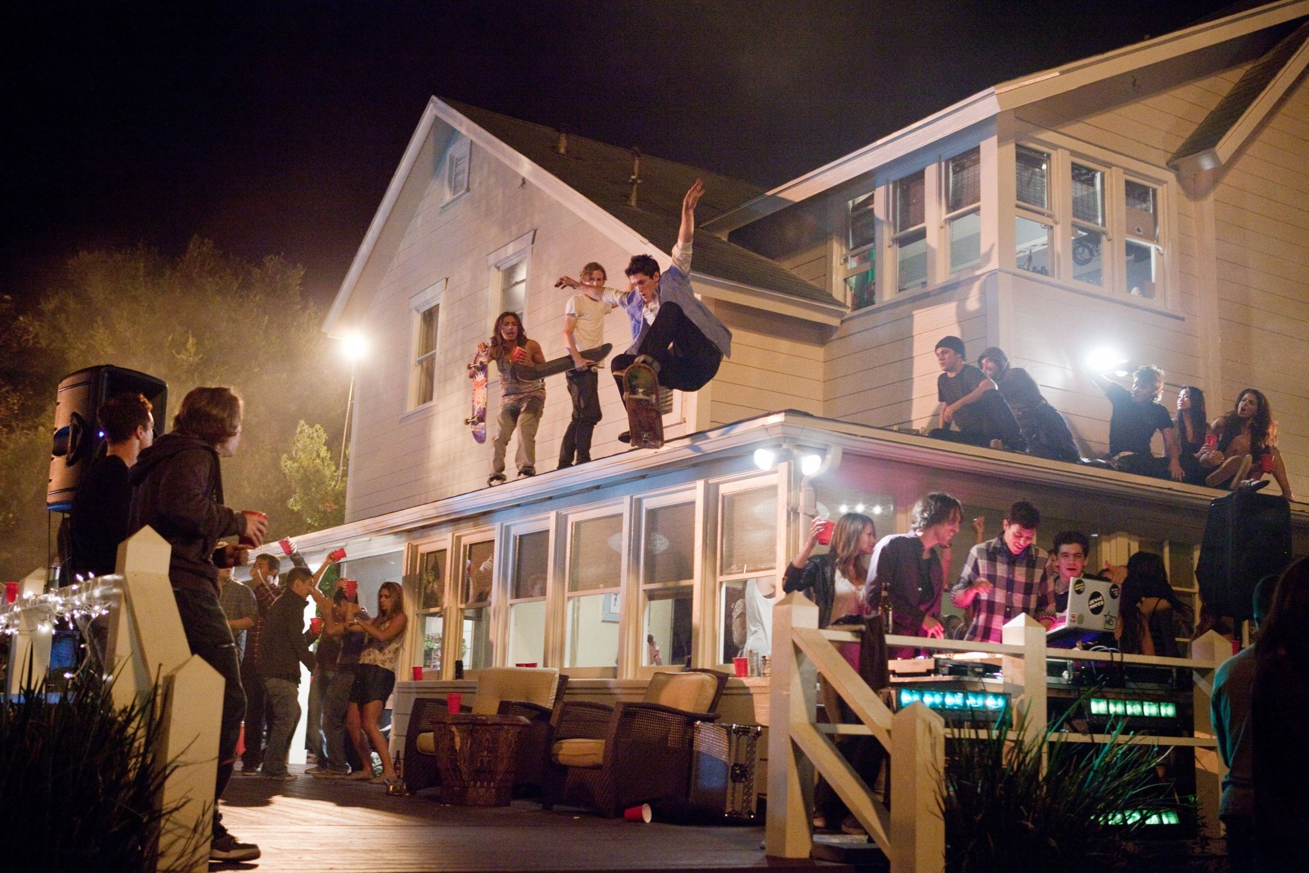 House Party Picture Lovely 24 top Tips for the Perfect House Party – Homenal