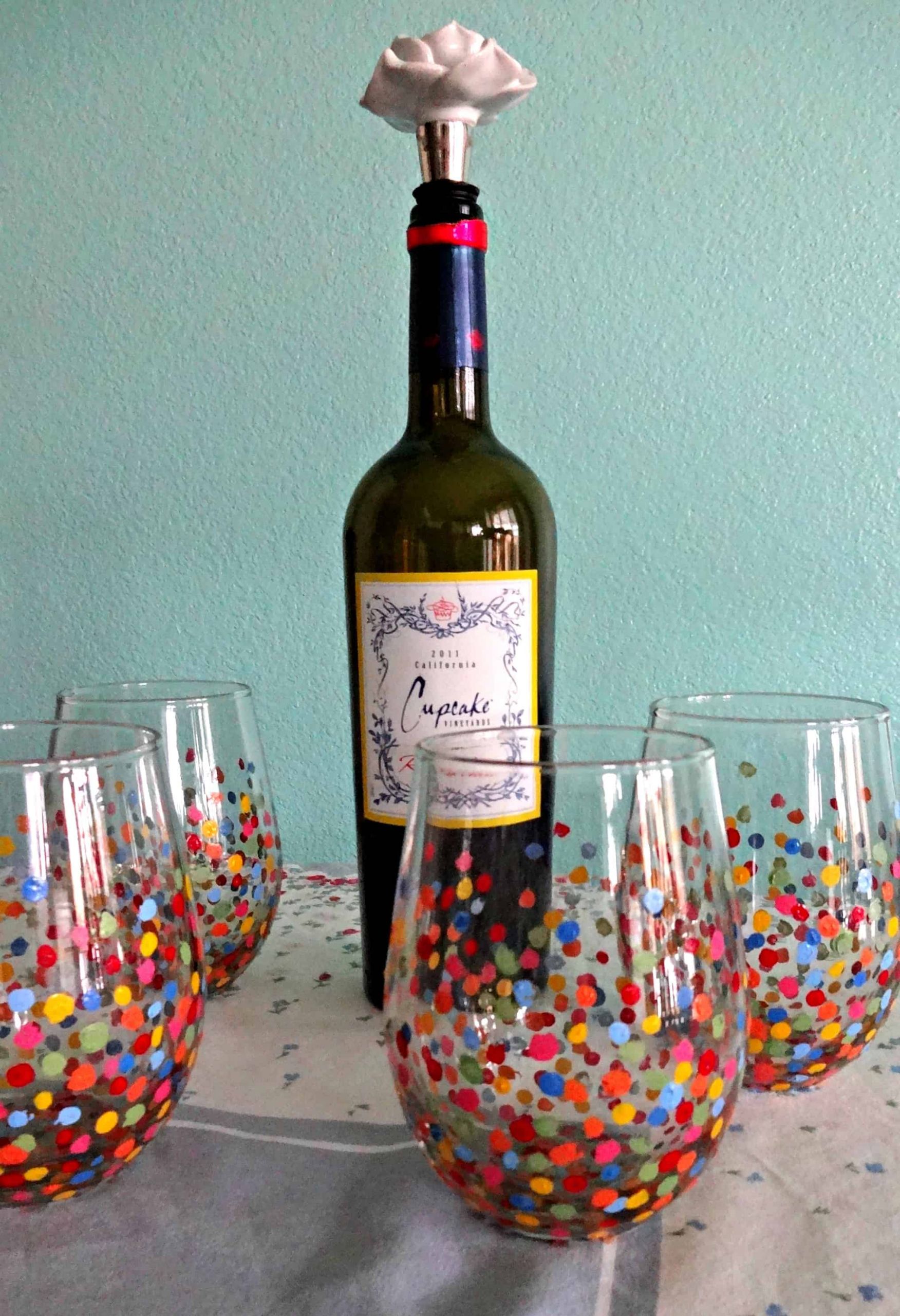 Painted Wine Glass Diy Unique 15 Painted Wine Glass Projects to Use at Diy Gifts