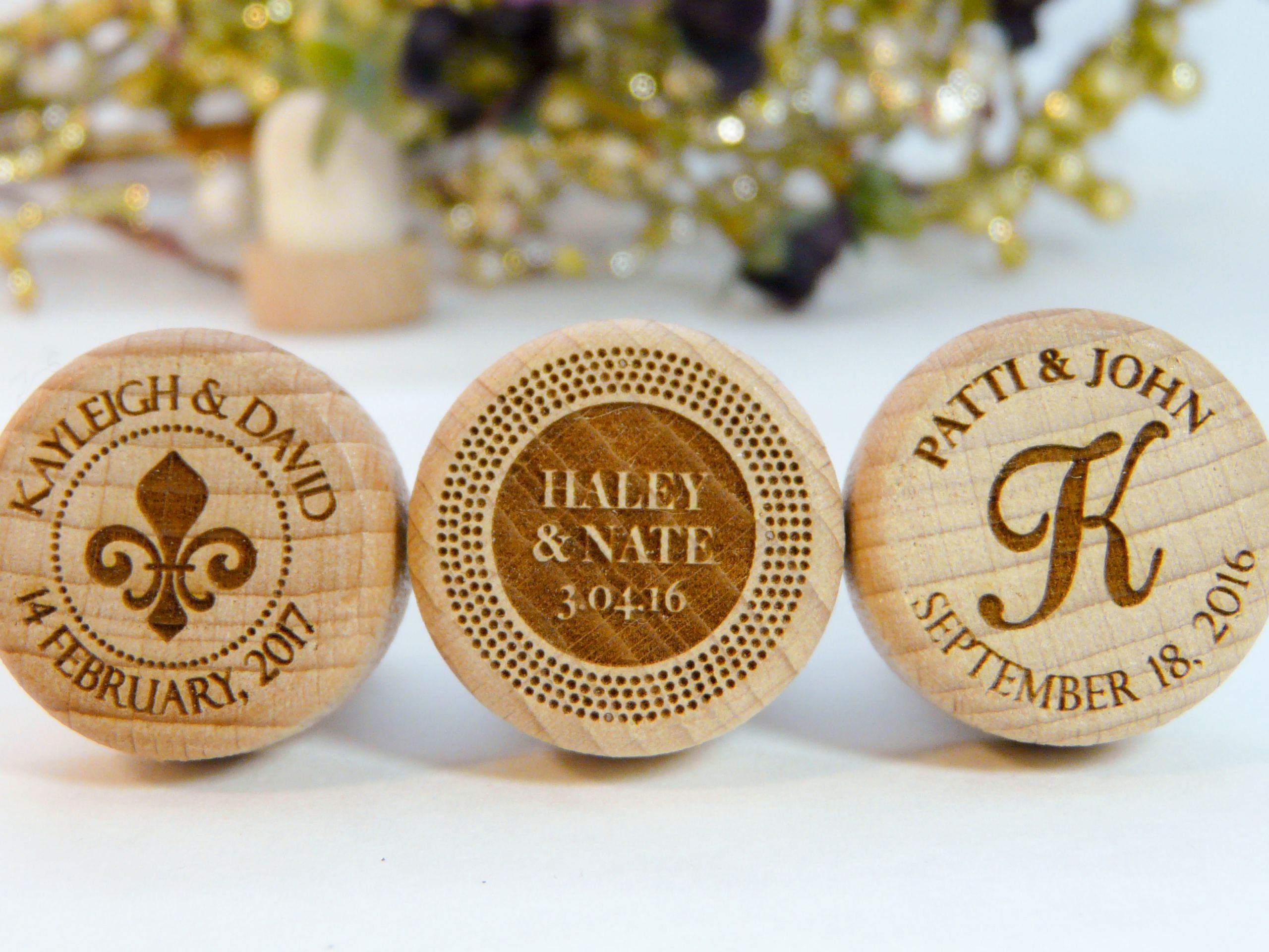 Personalized Wine Stoppers Inspirational Initial Name &amp; Ampersand Design Personalized Wine Stoppers