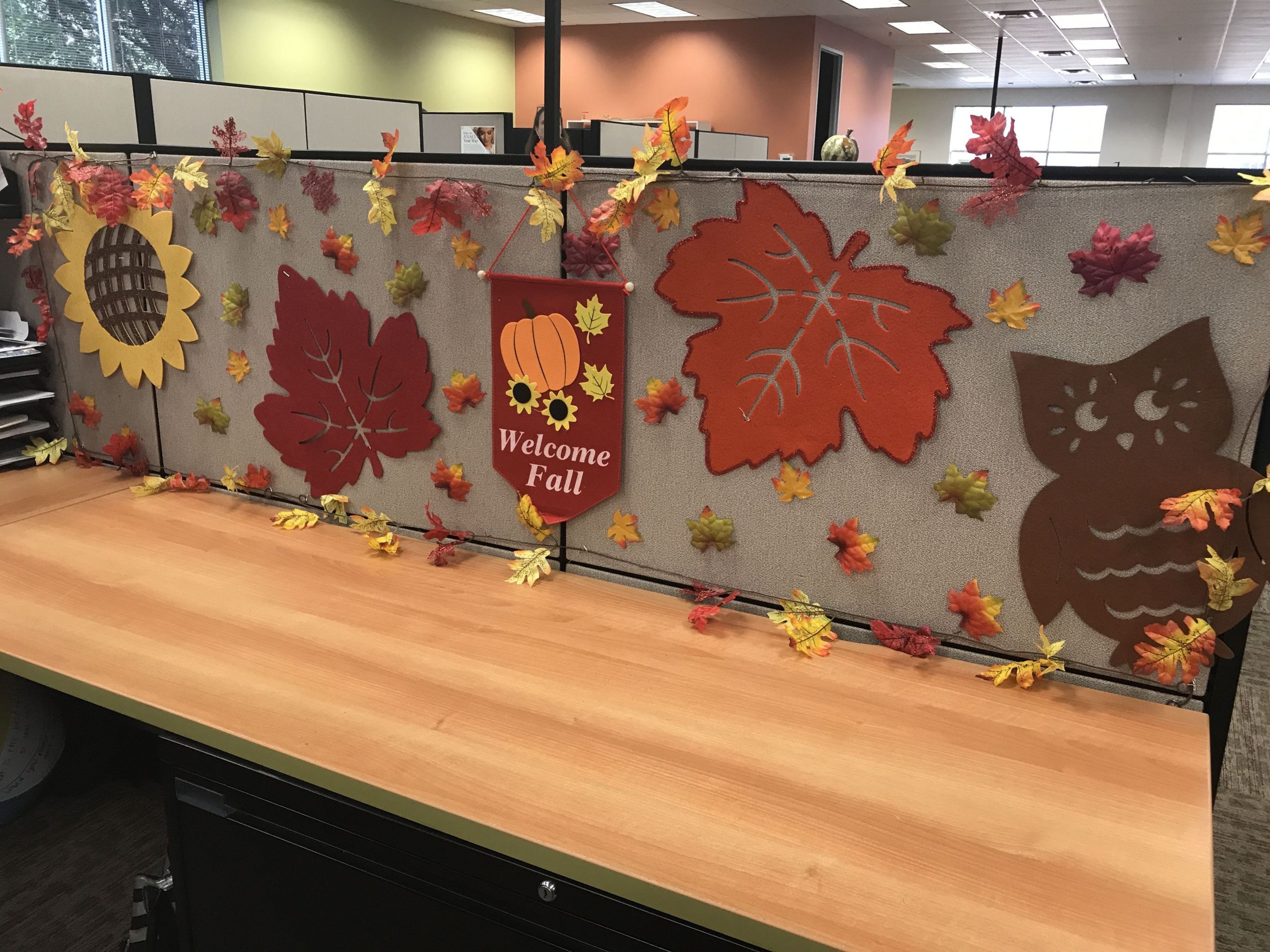 Thanksgiving Office Decorations Lovely 20 Thanksgiving Fice Decorating Ideas – the Urban Decor