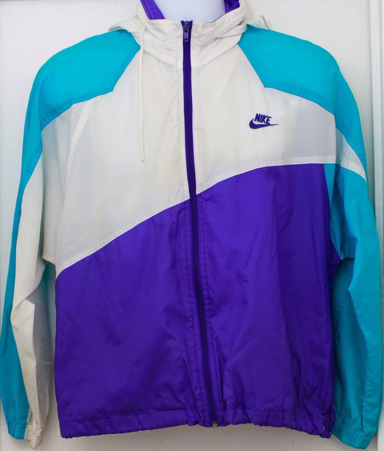 Vintage Nike Windbreaker Fresh Exclusive 90s Vintage Nike Windbreaker by Standoutvintagestore